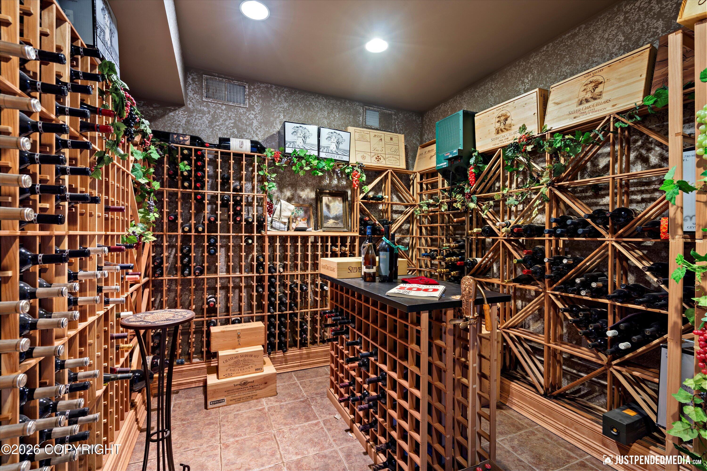 9900 Hillhaven Circle