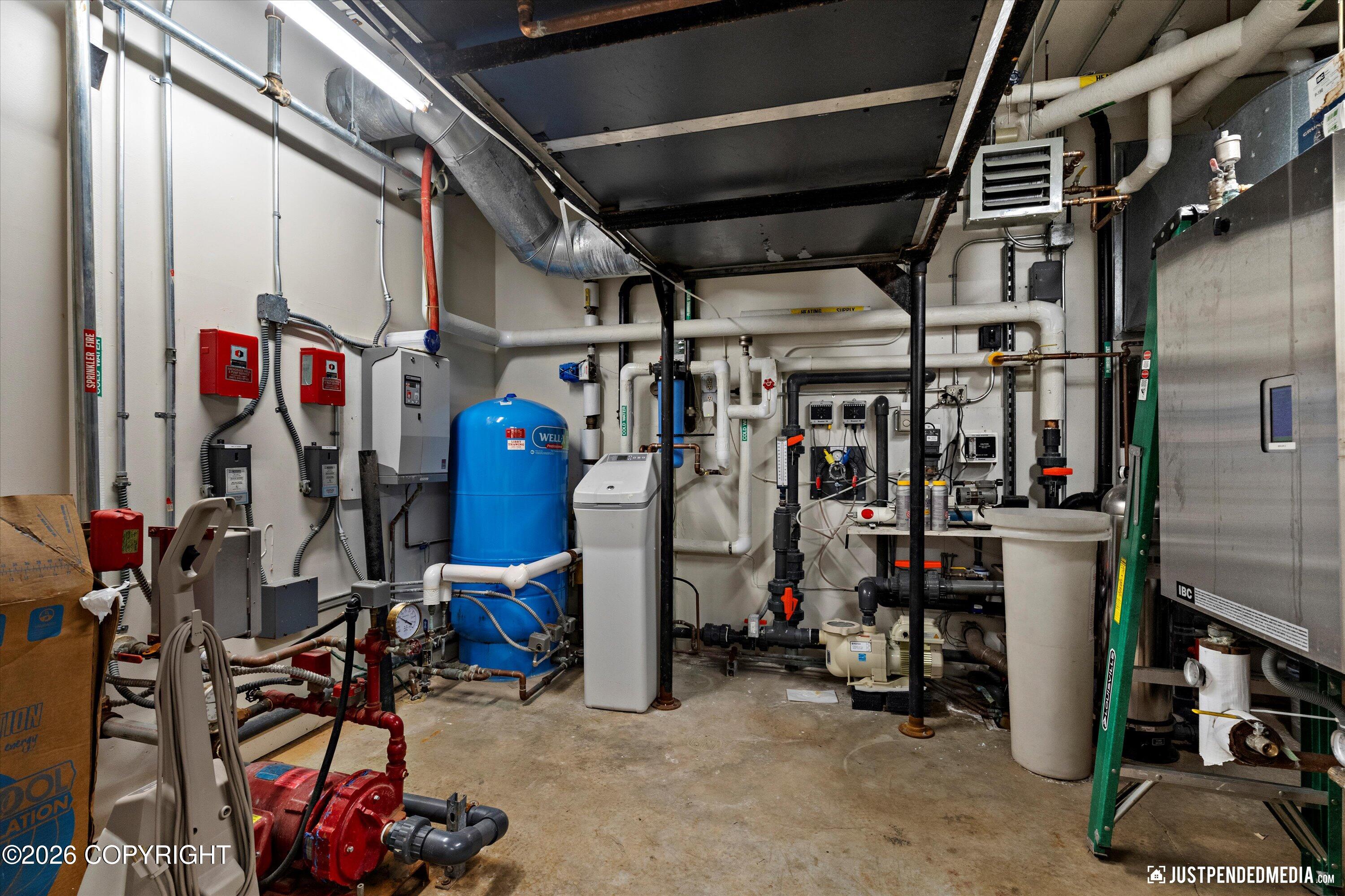 9900 Hillhaven Circle