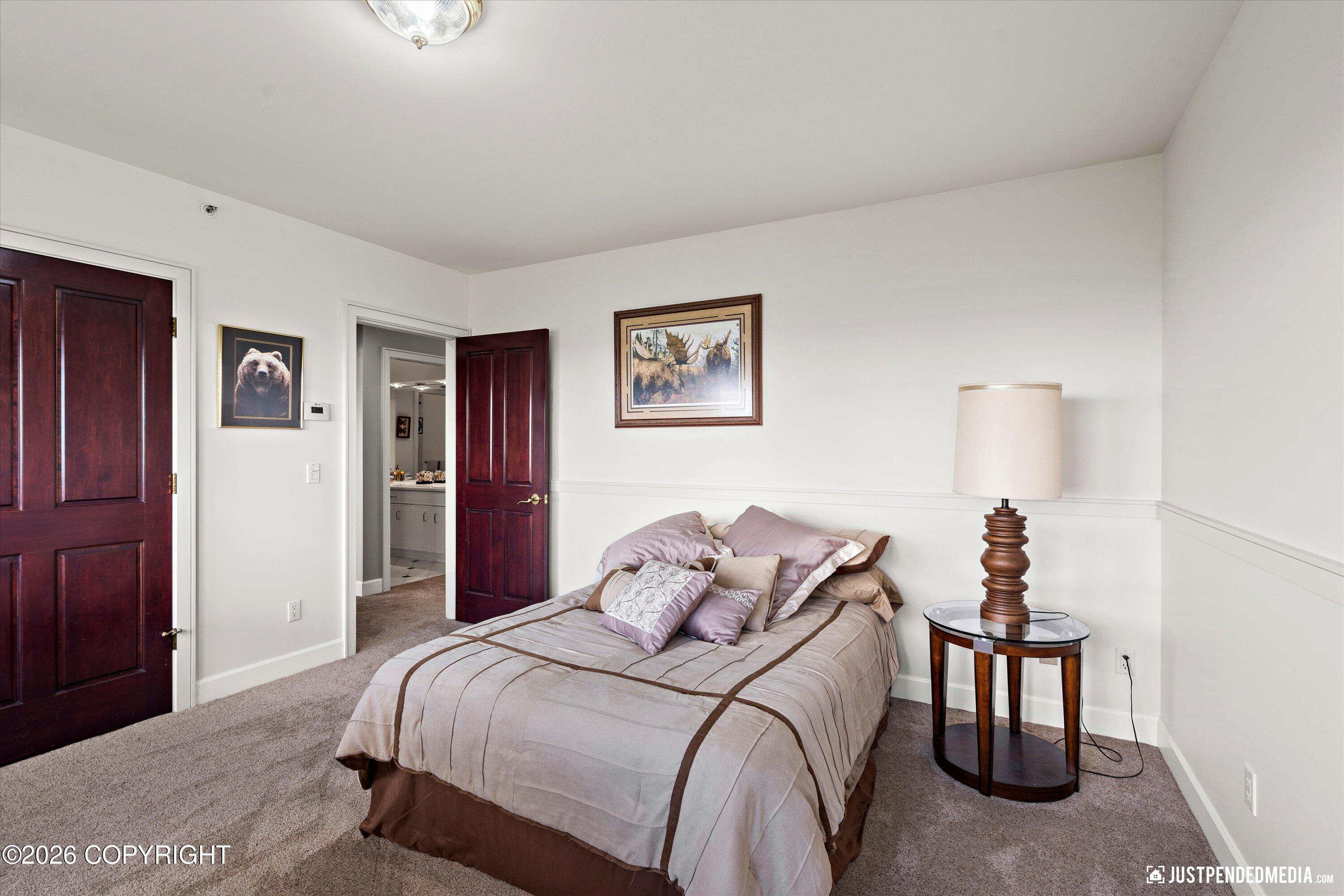 9900 Hillhaven Circle