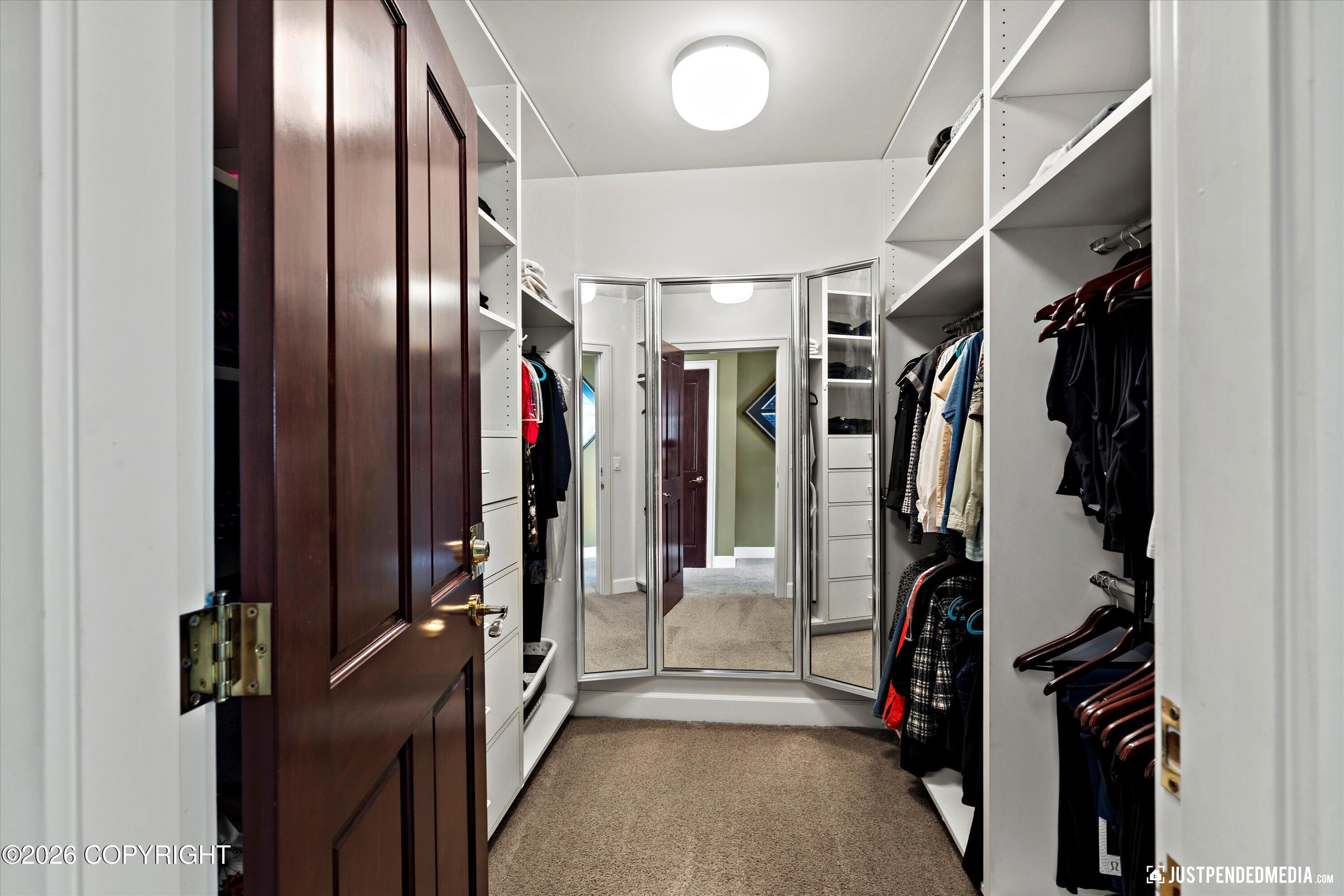 9900 Hillhaven Circle