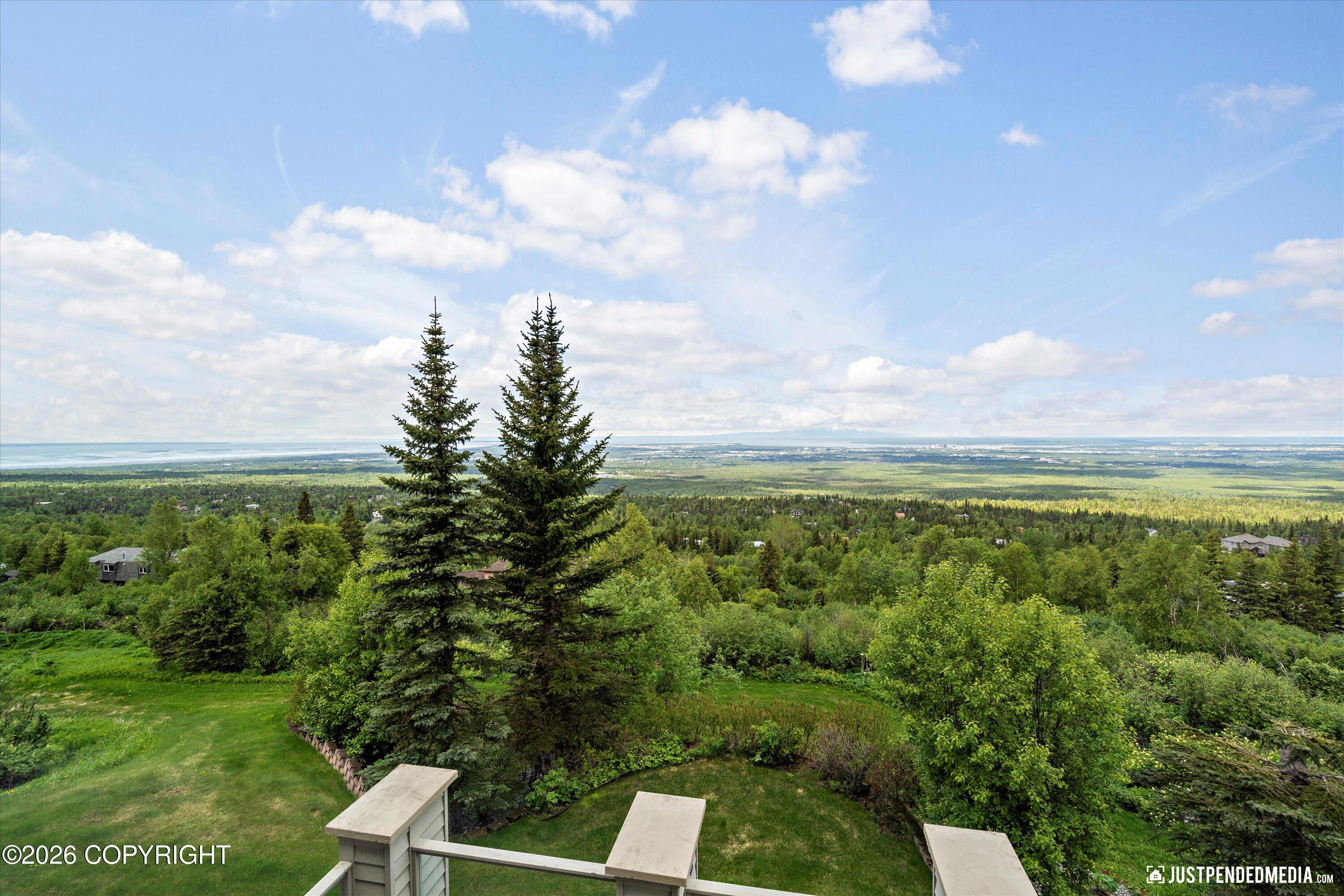 9900 Hillhaven Circle