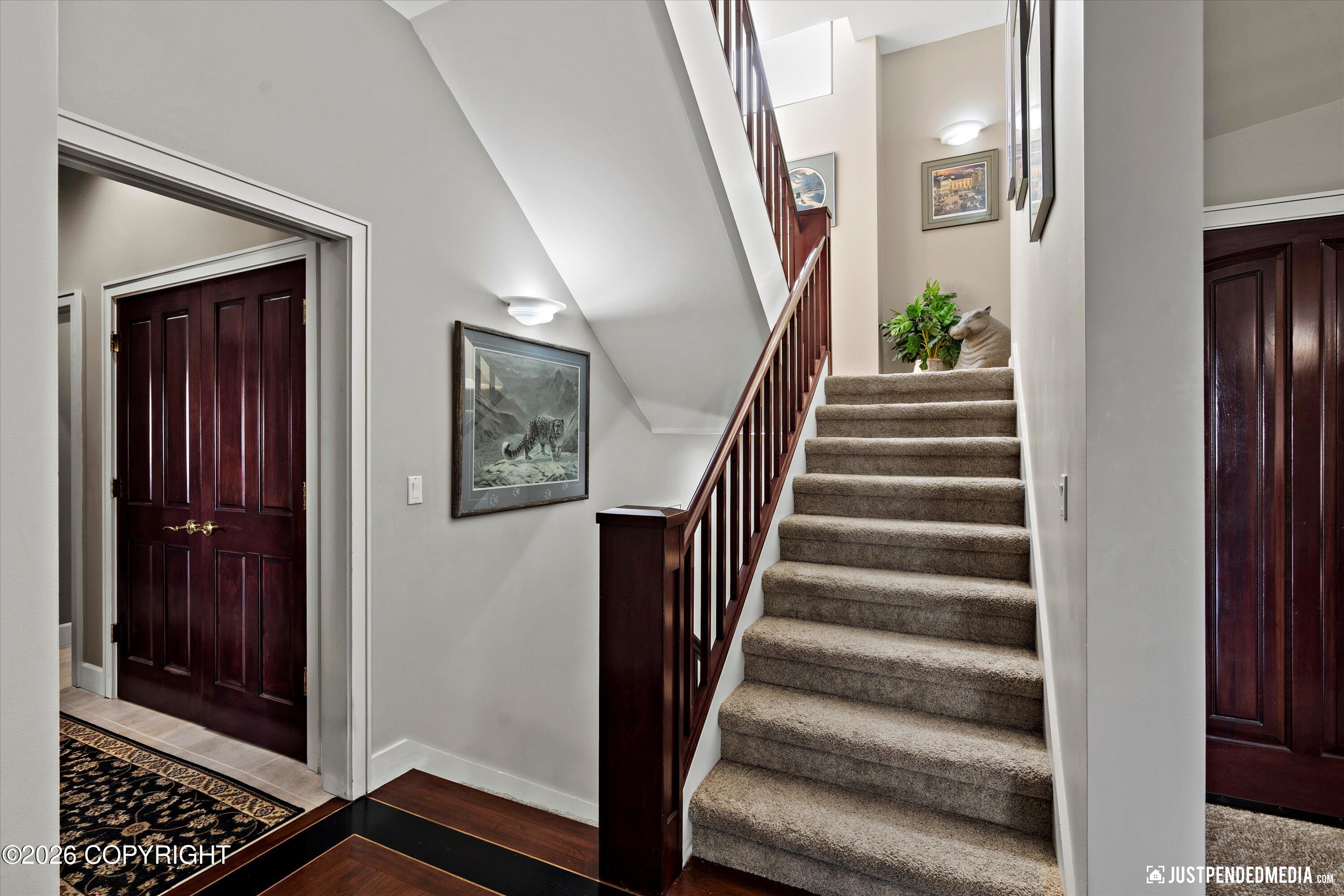 9900 Hillhaven Circle