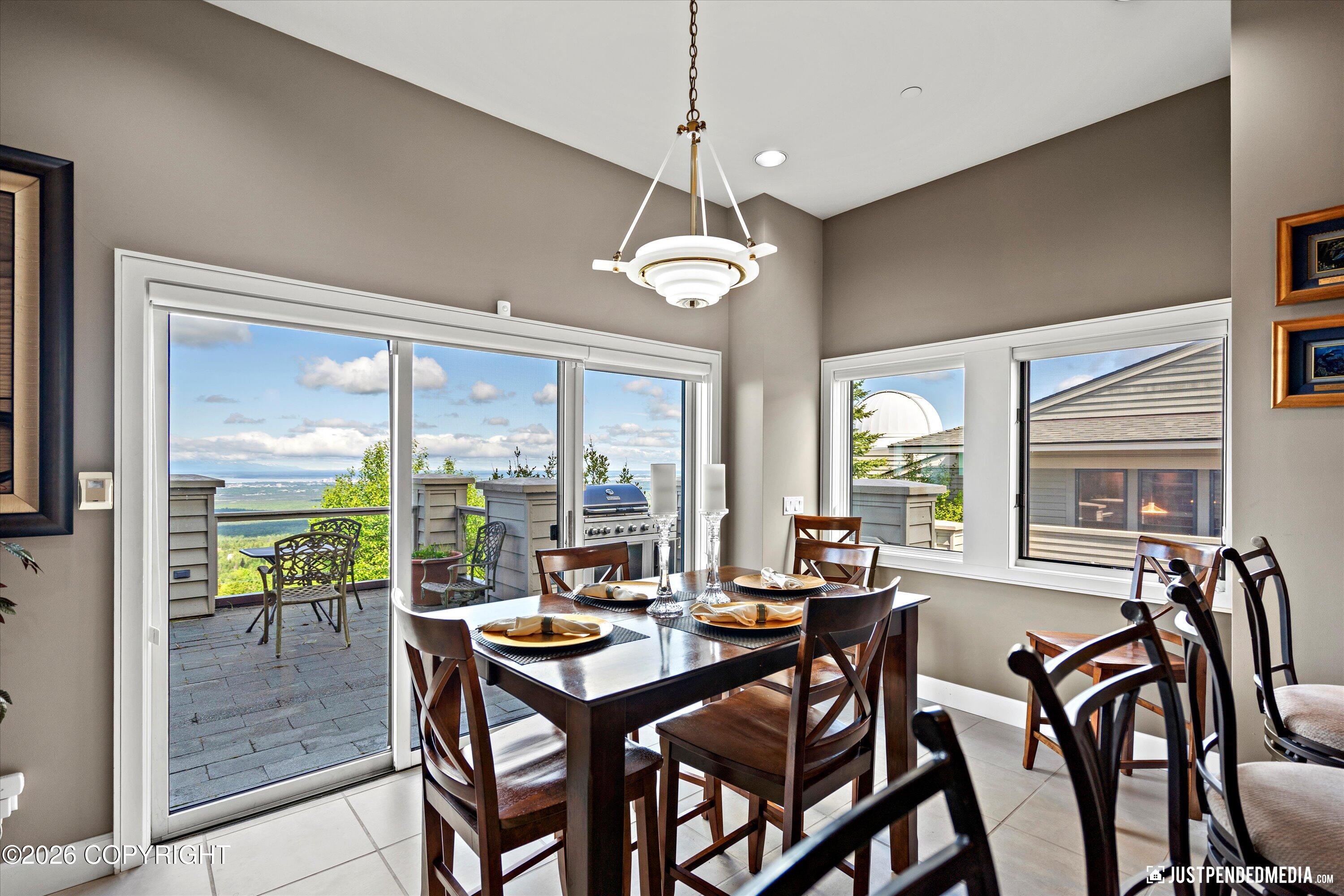 9900 Hillhaven Circle