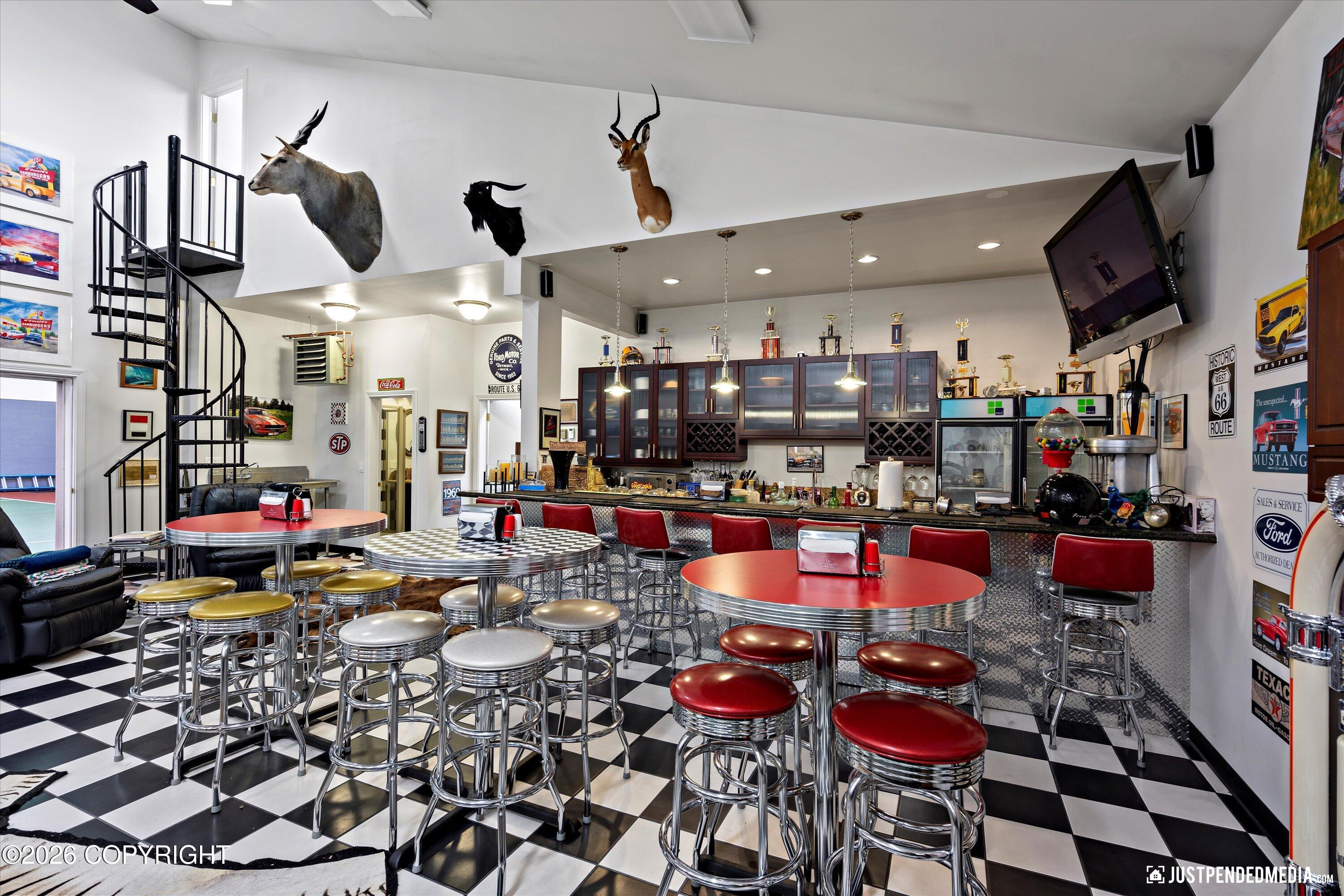 9900 Hillhaven Circle