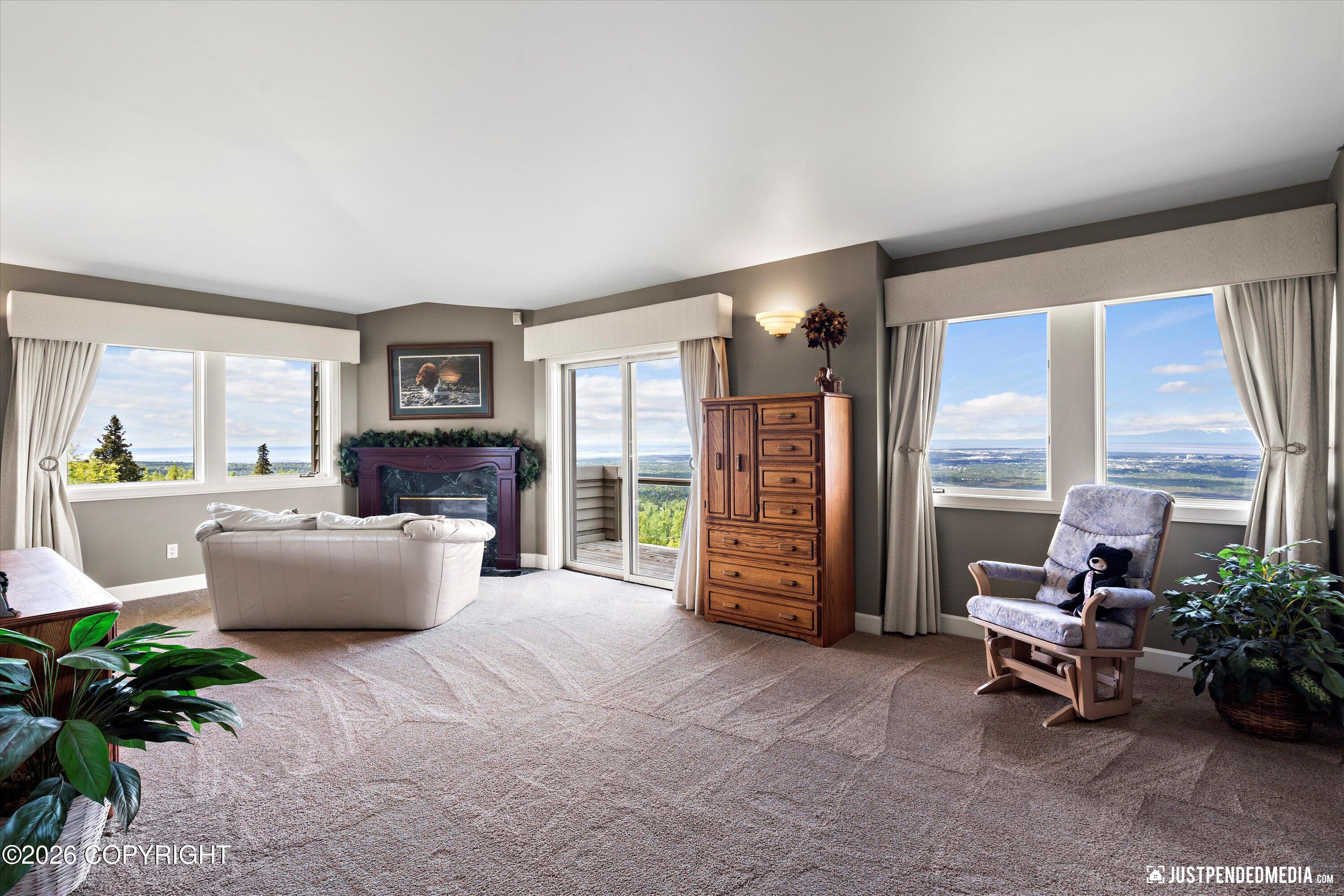 9900 Hillhaven Circle