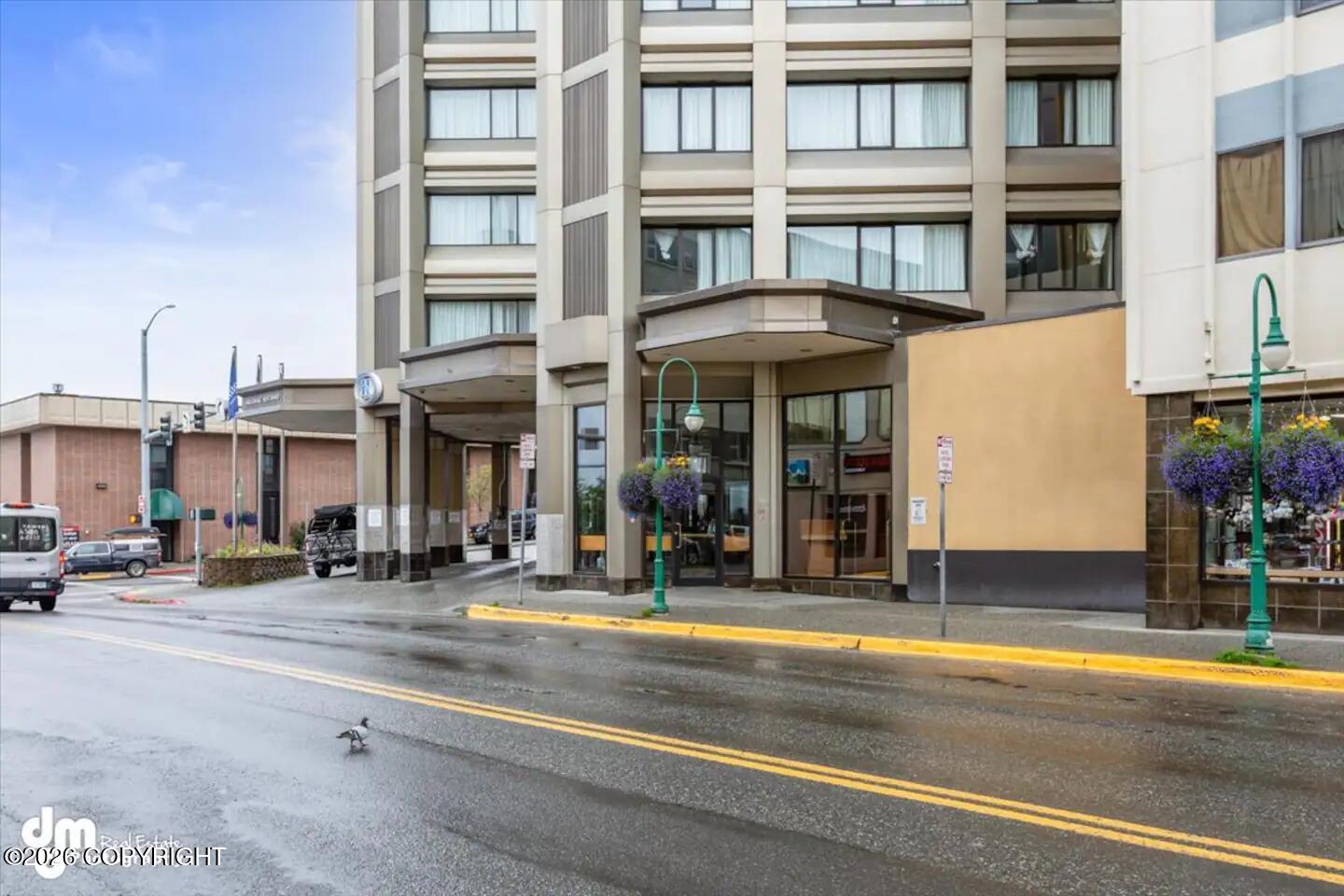 525 W 3rd Avenue # 3 Unit: #3