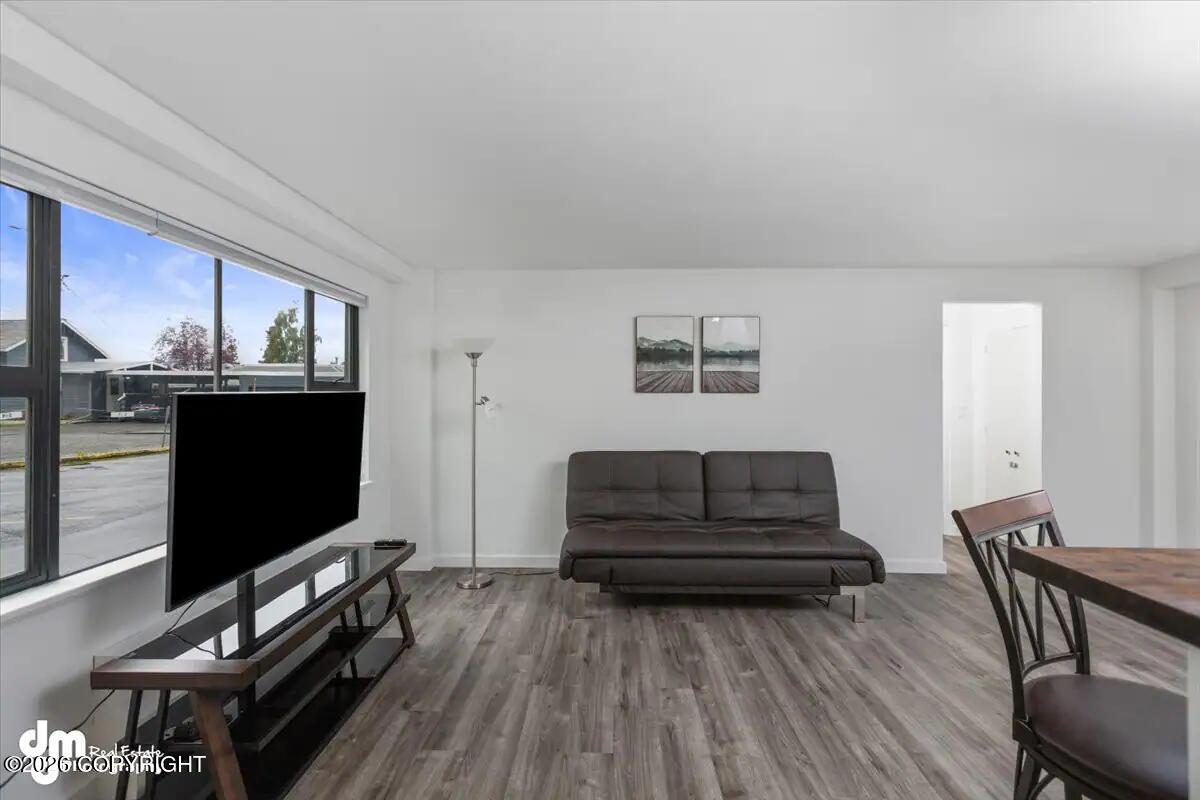 525 W 3rd Avenue # 3 Unit: #3