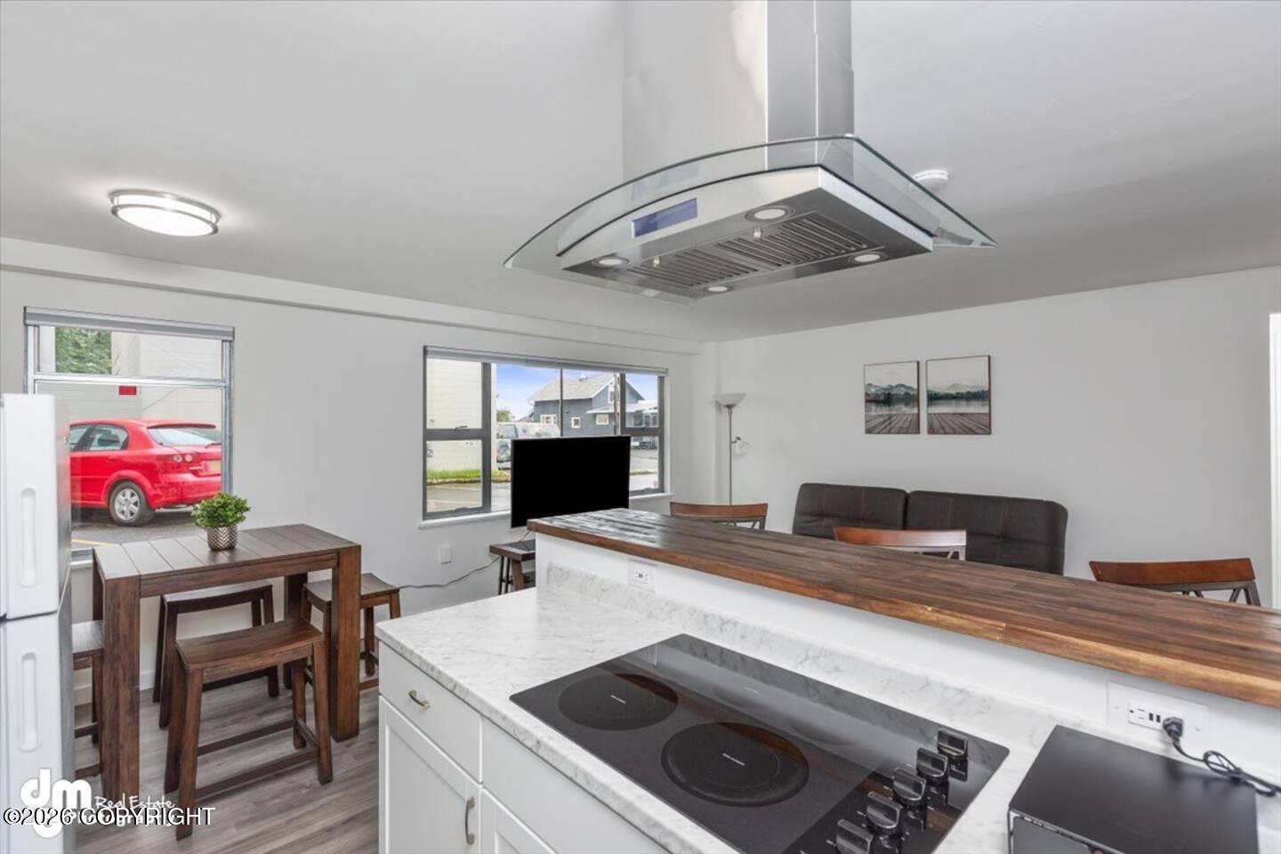 525 W 3rd Avenue # 3 Unit: #3
