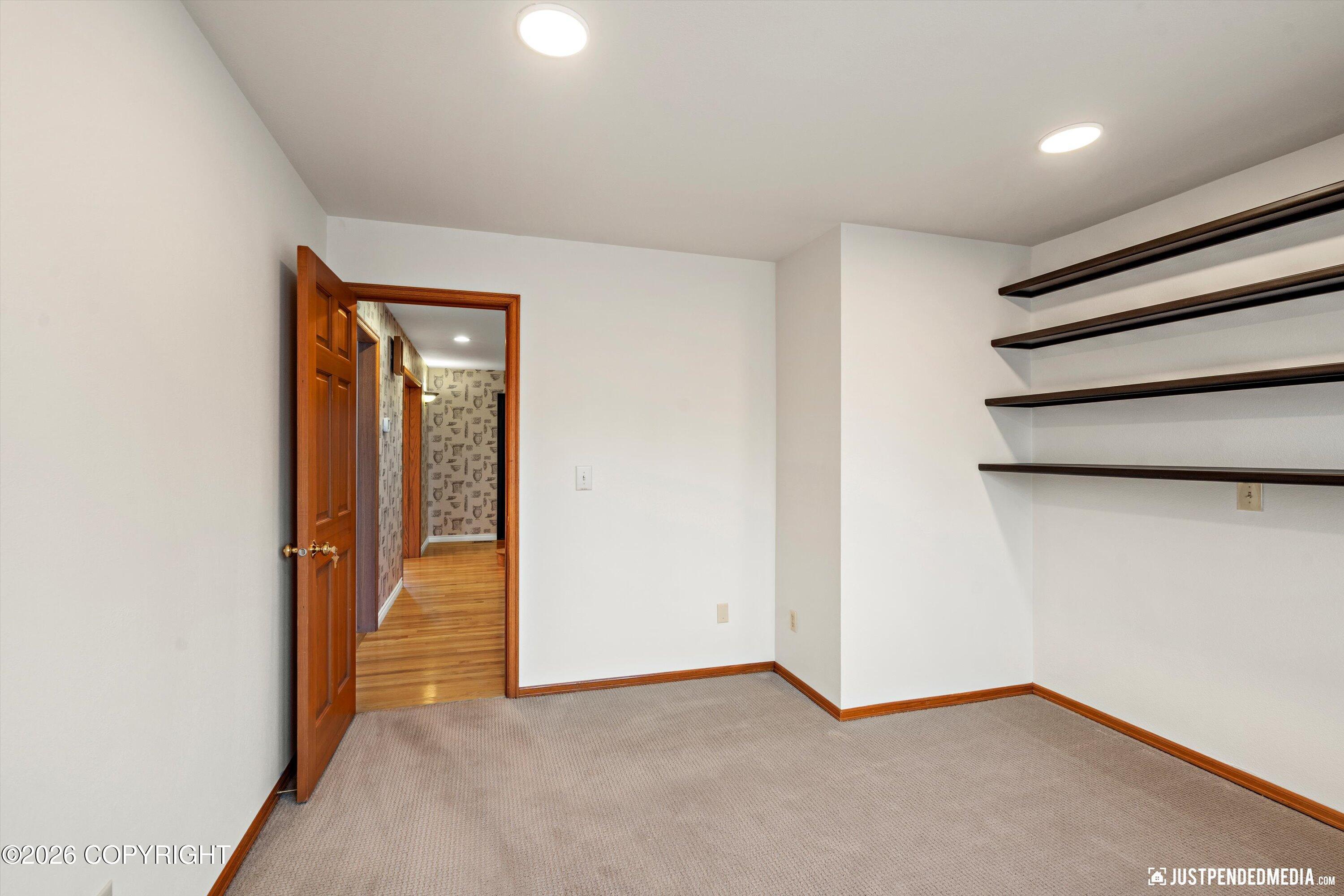 9400 Spring Hill Drive