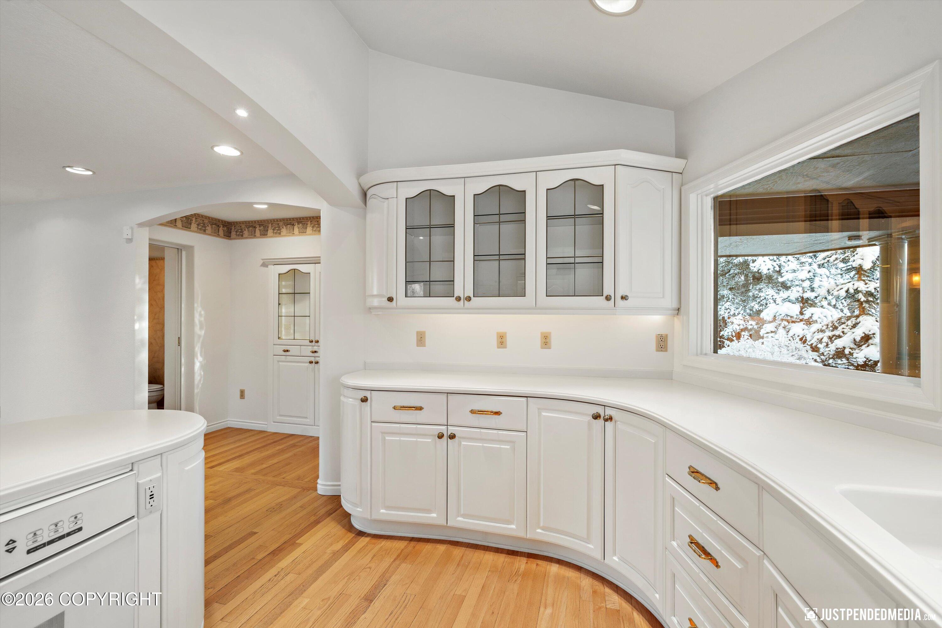 9400 Spring Hill Drive