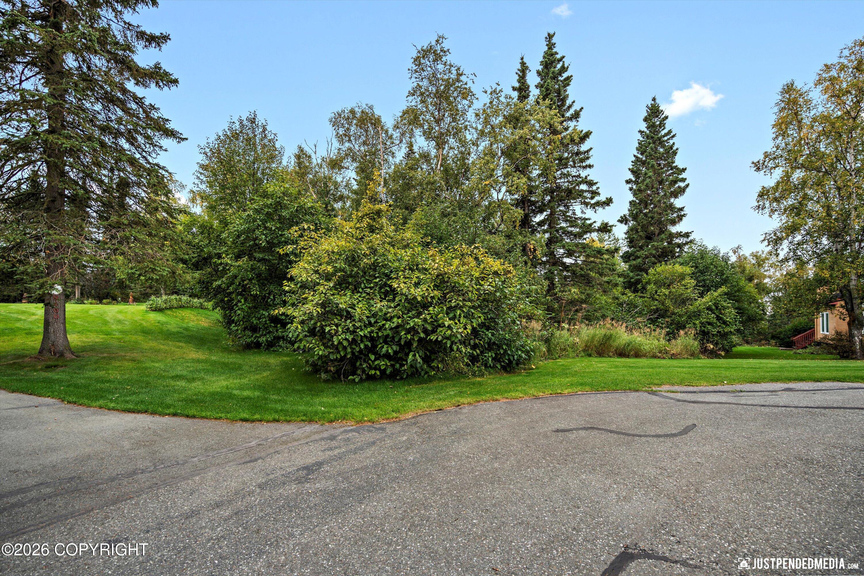 9400 Spring Hill Drive