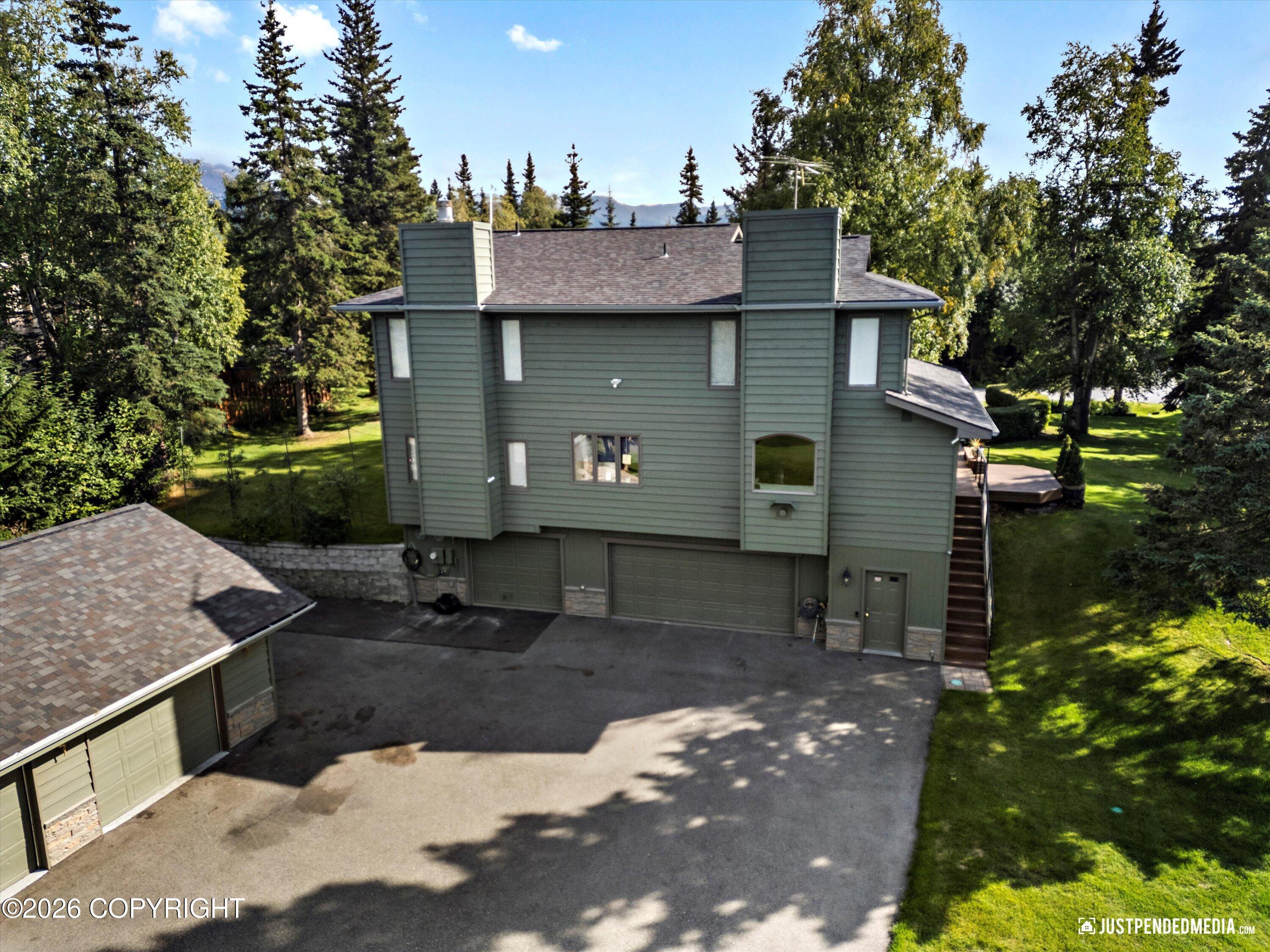 9400 Spring Hill Drive