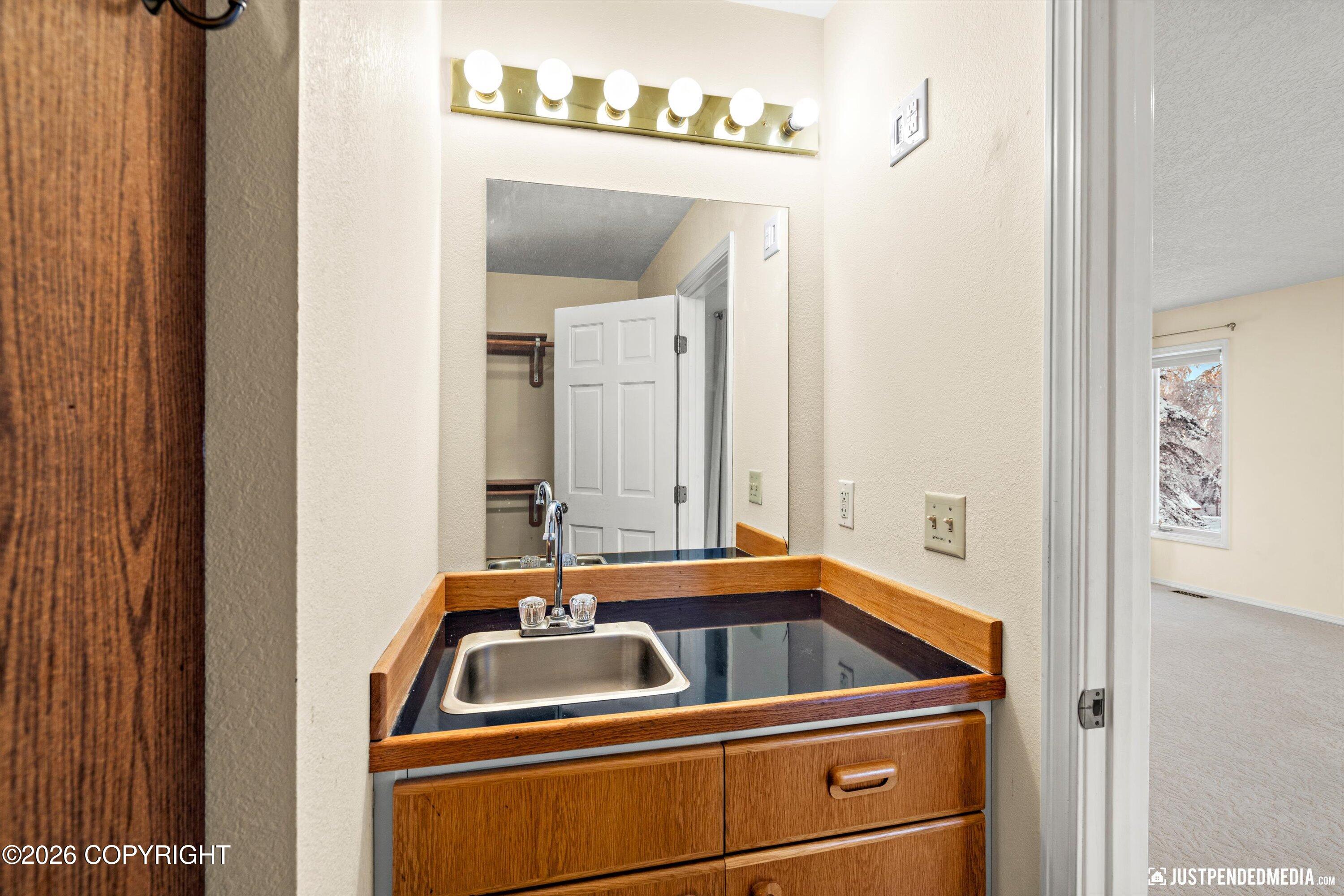 9400 Spring Hill Drive