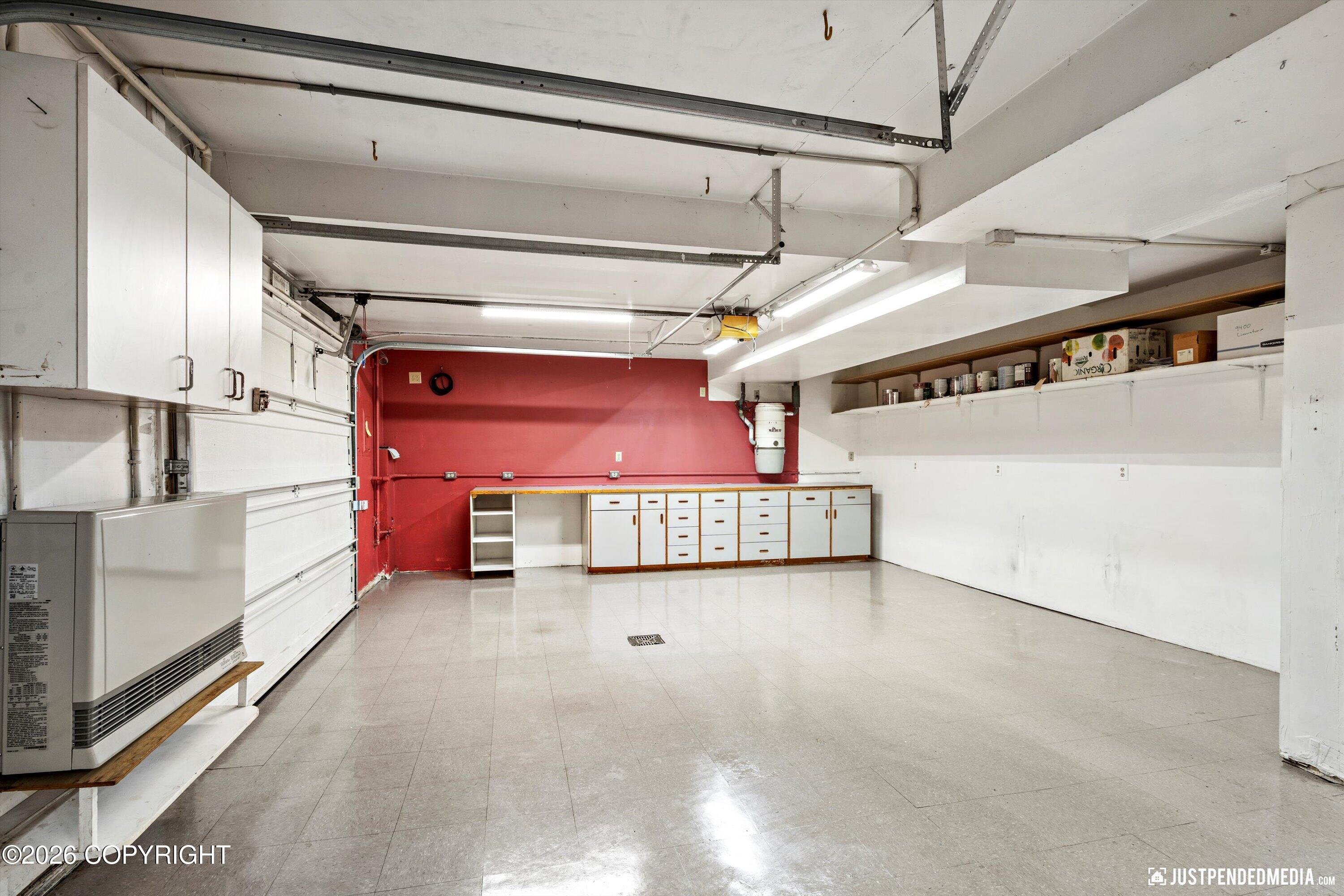 9400 Spring Hill Drive