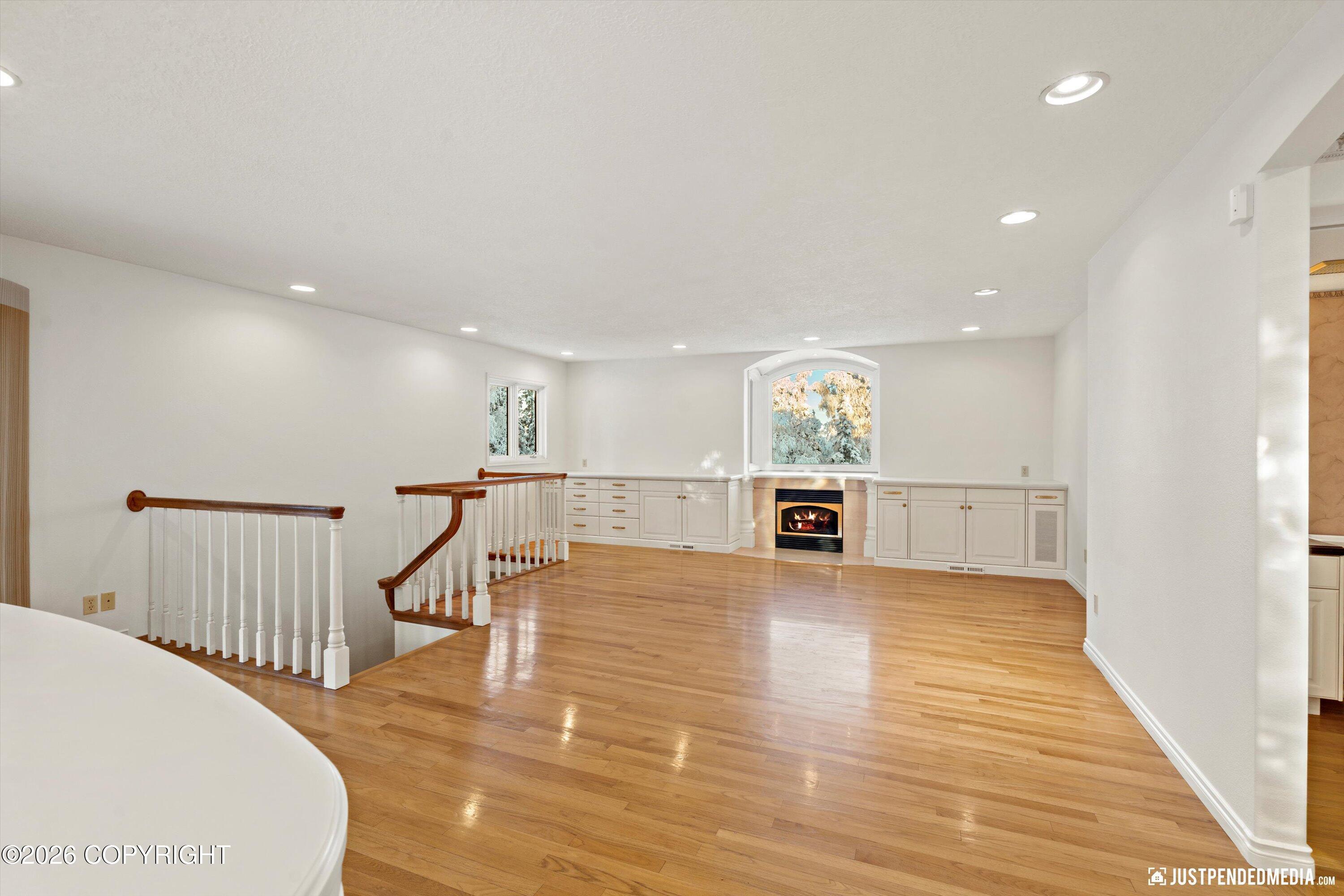 9400 Spring Hill Drive