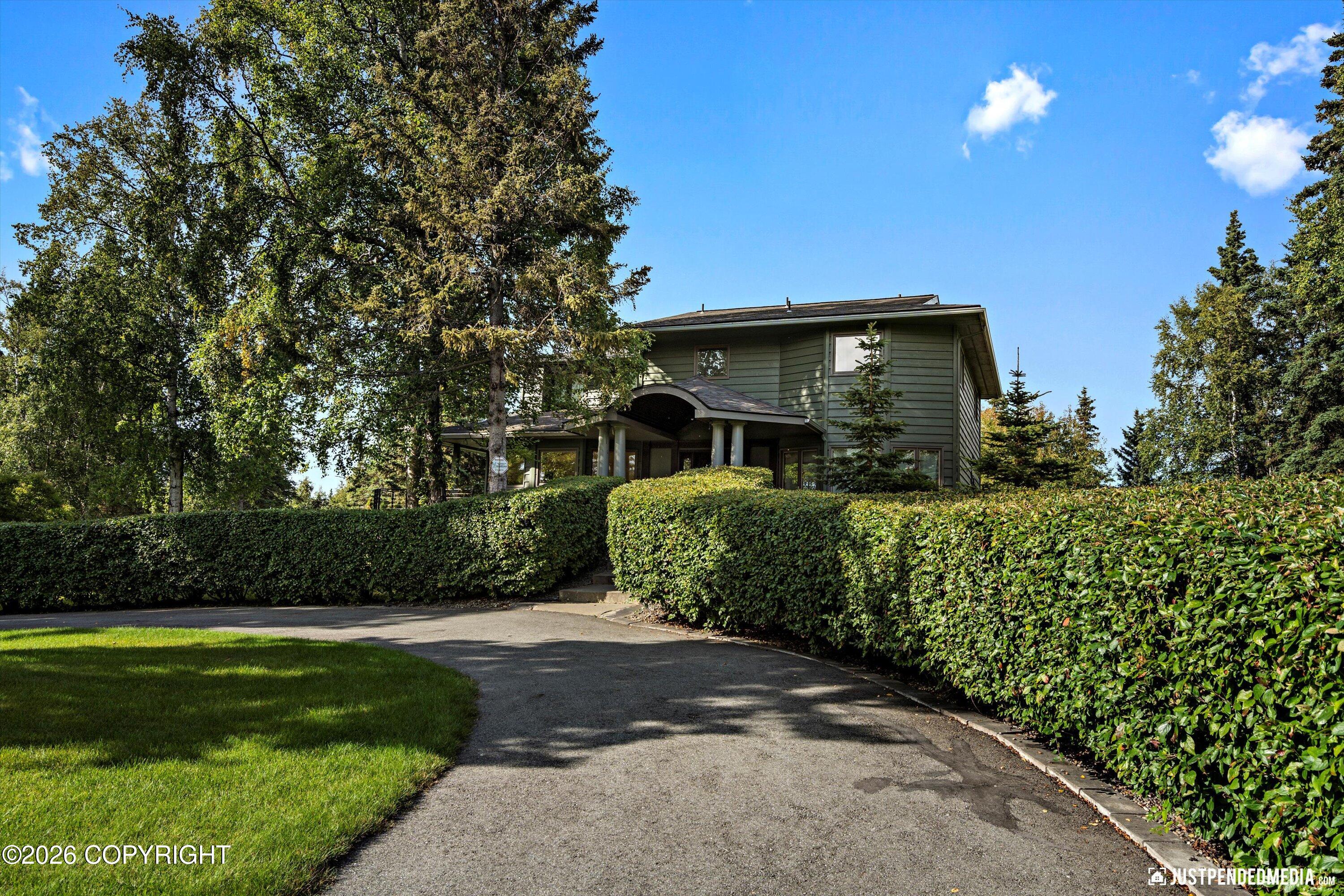 9400 Spring Hill Drive