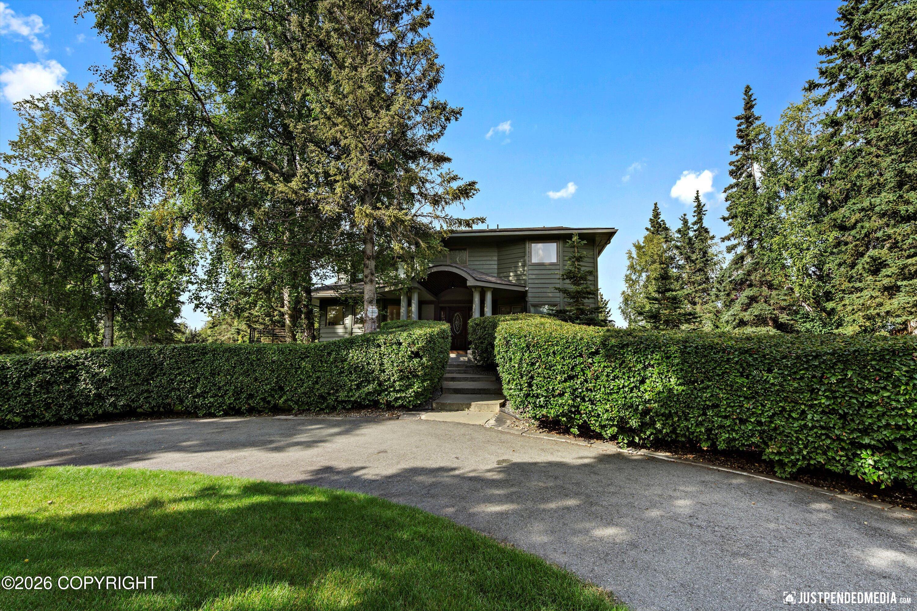 9400 Spring Hill Drive