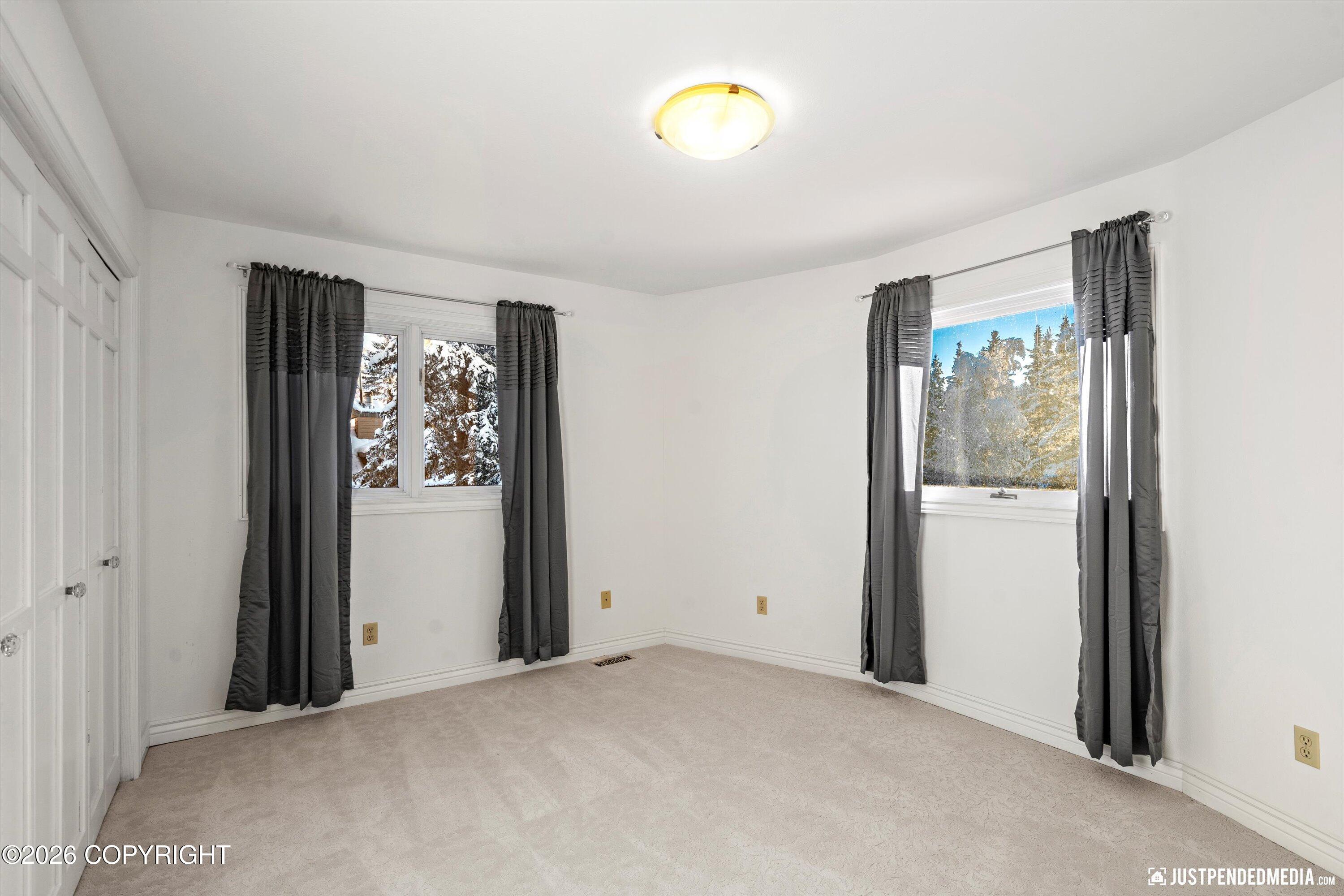 9400 Spring Hill Drive