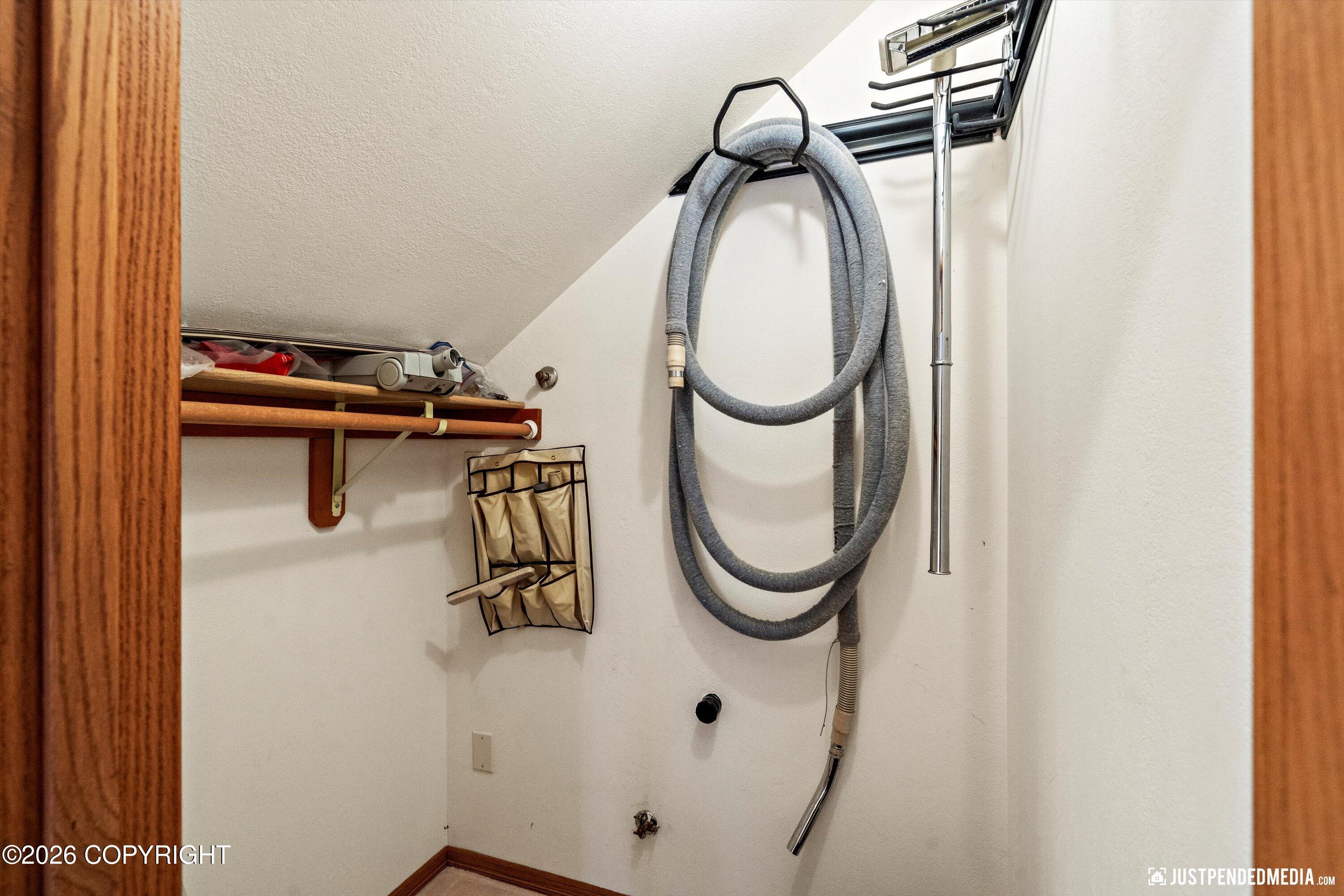 9400 Spring Hill Drive