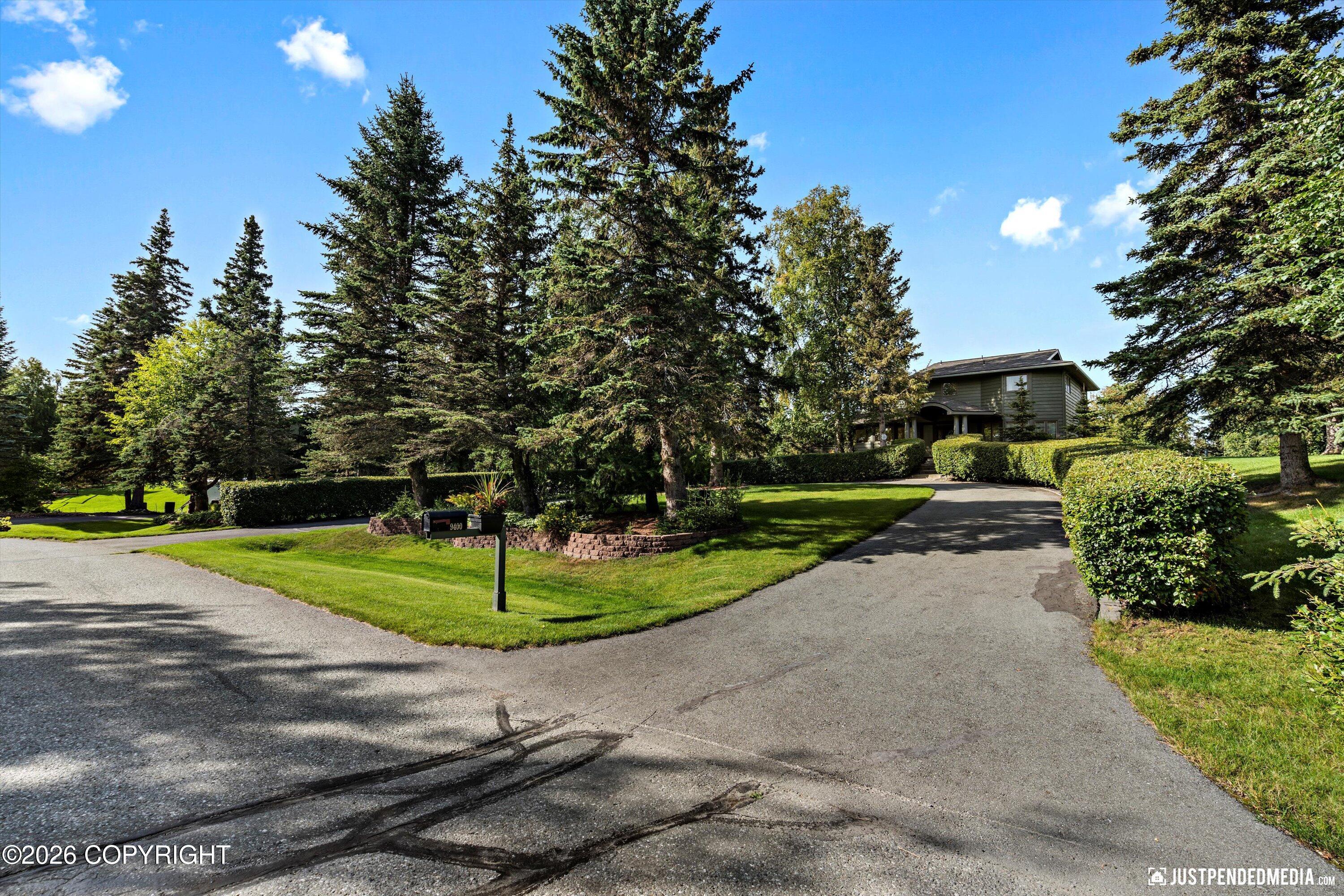 9400 Spring Hill Drive