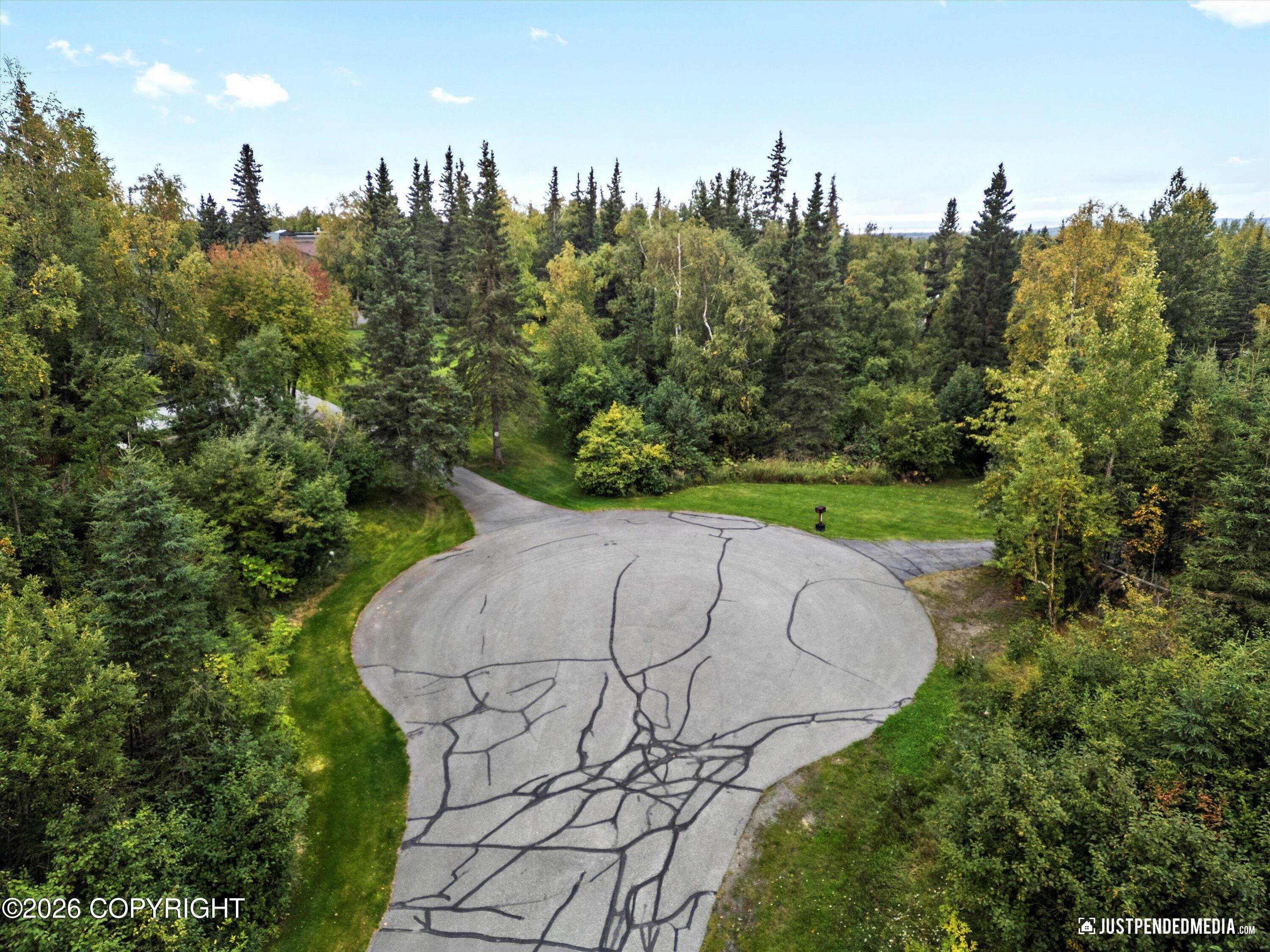 9400 Spring Hill Drive