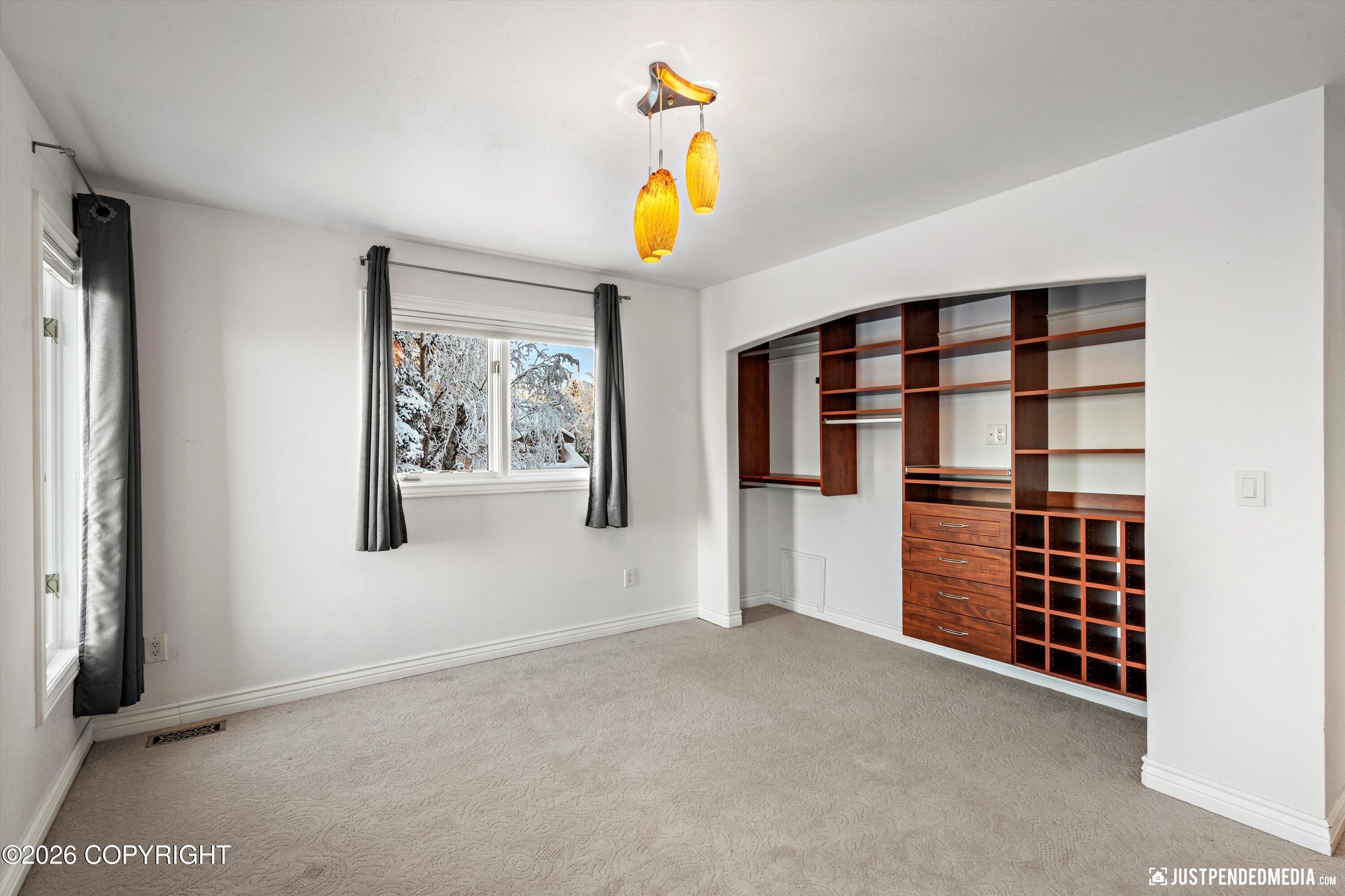 9400 Spring Hill Drive