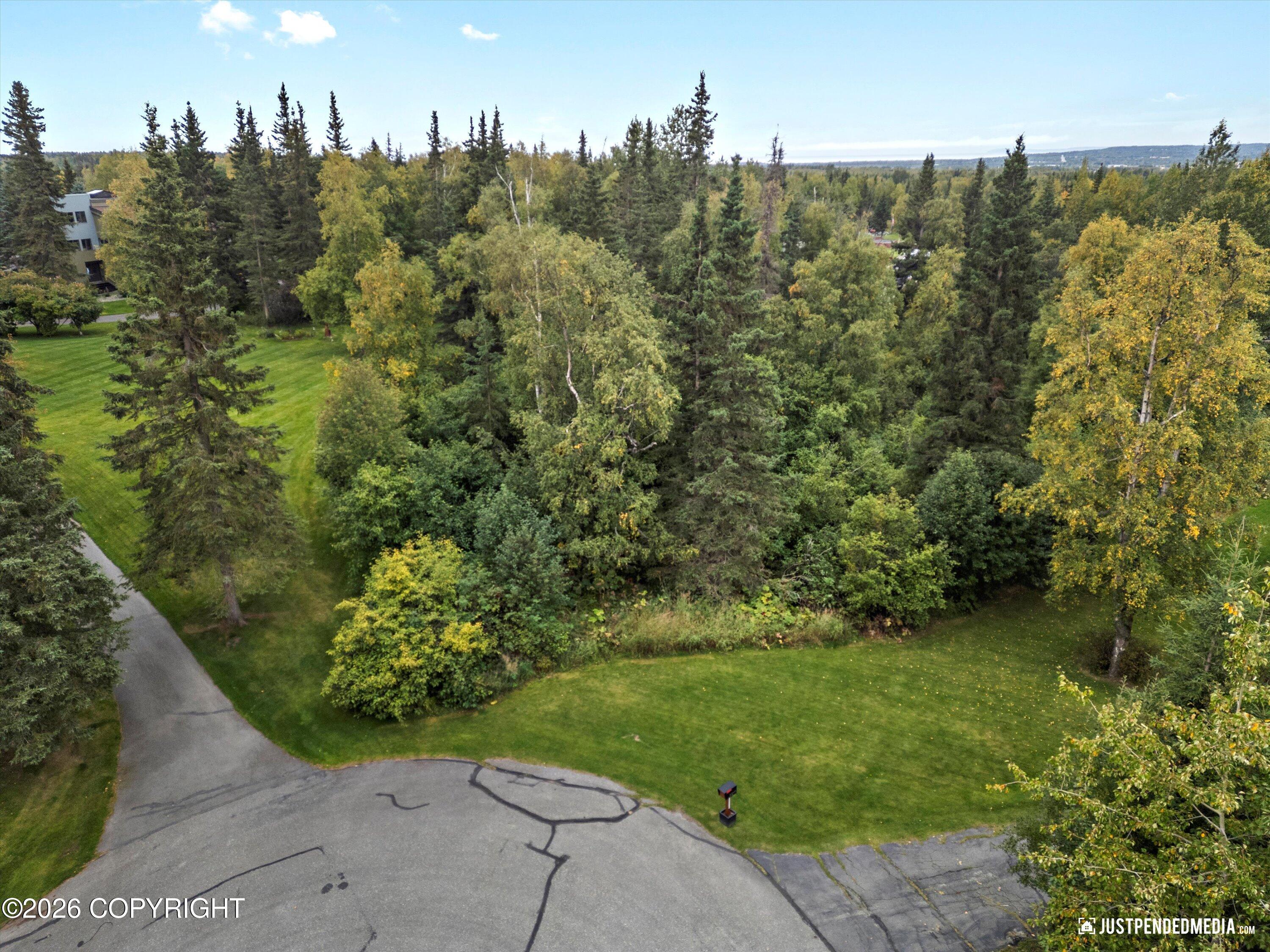 9400 Spring Hill Drive