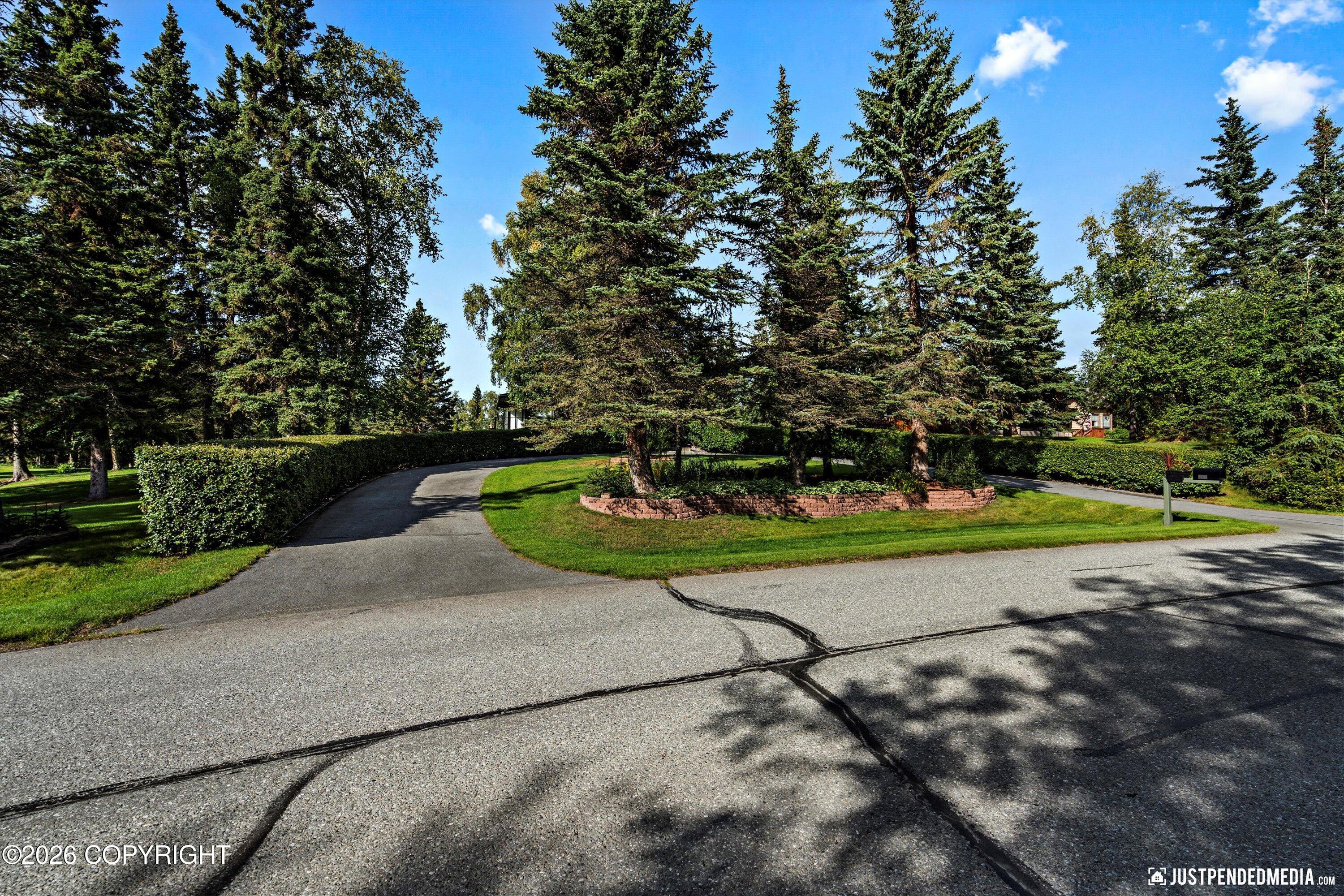 9400 Spring Hill Drive