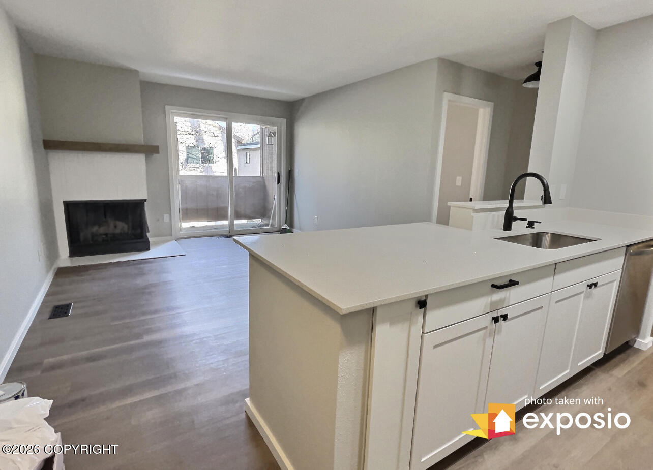 10230 Jamestown # 5G