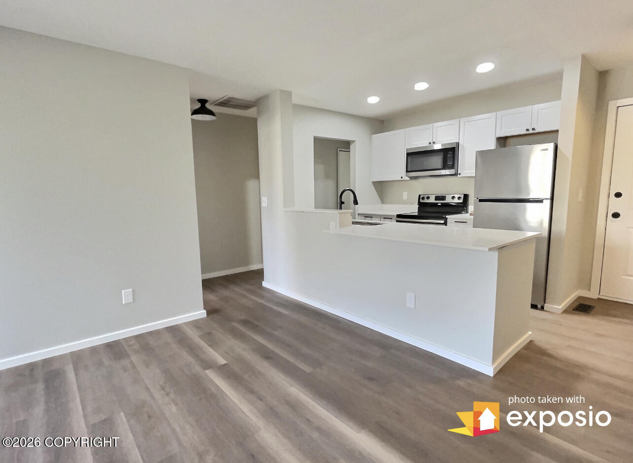 10230 Jamestown # 5G