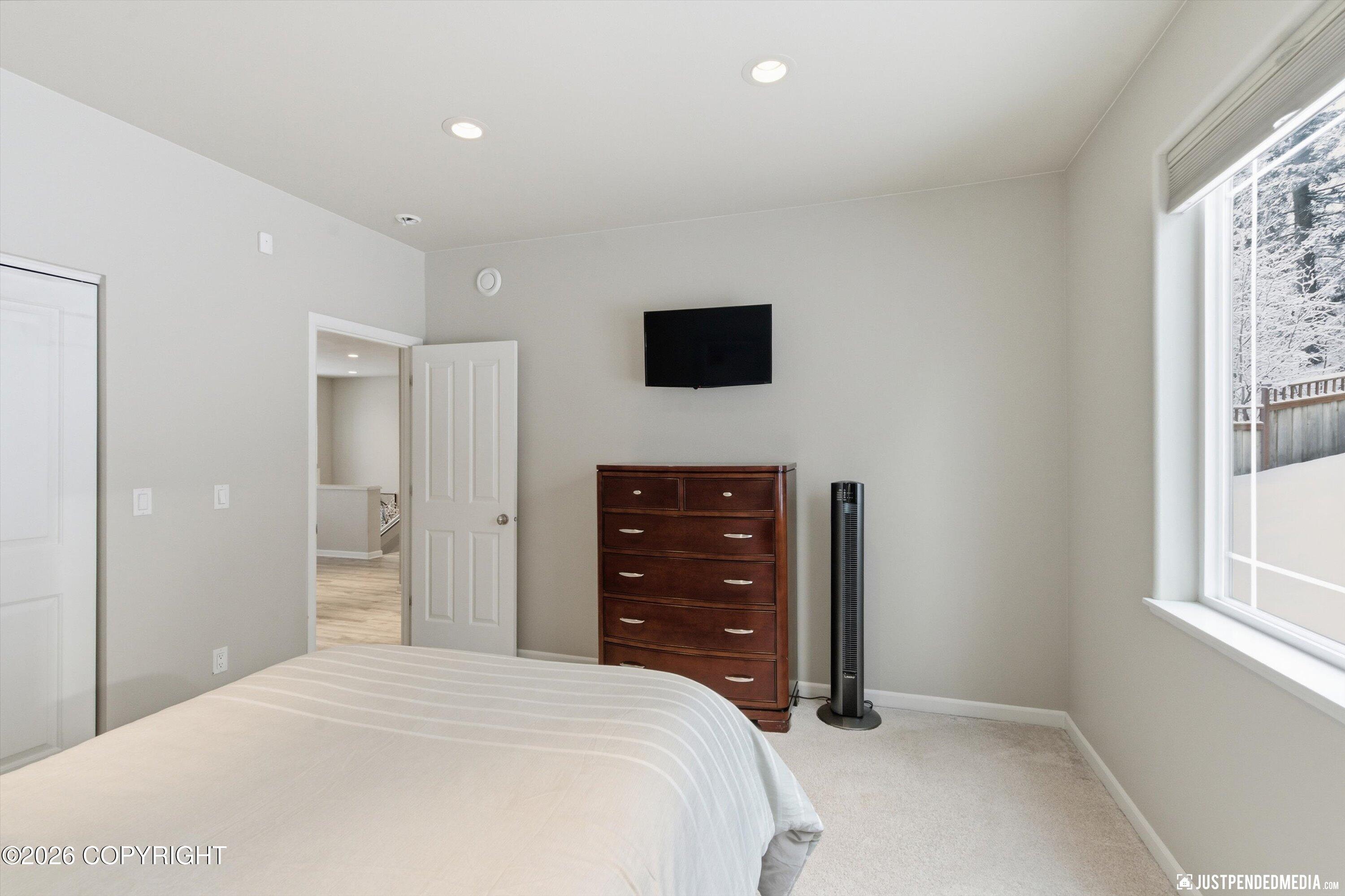 5300 Shaun Circle
