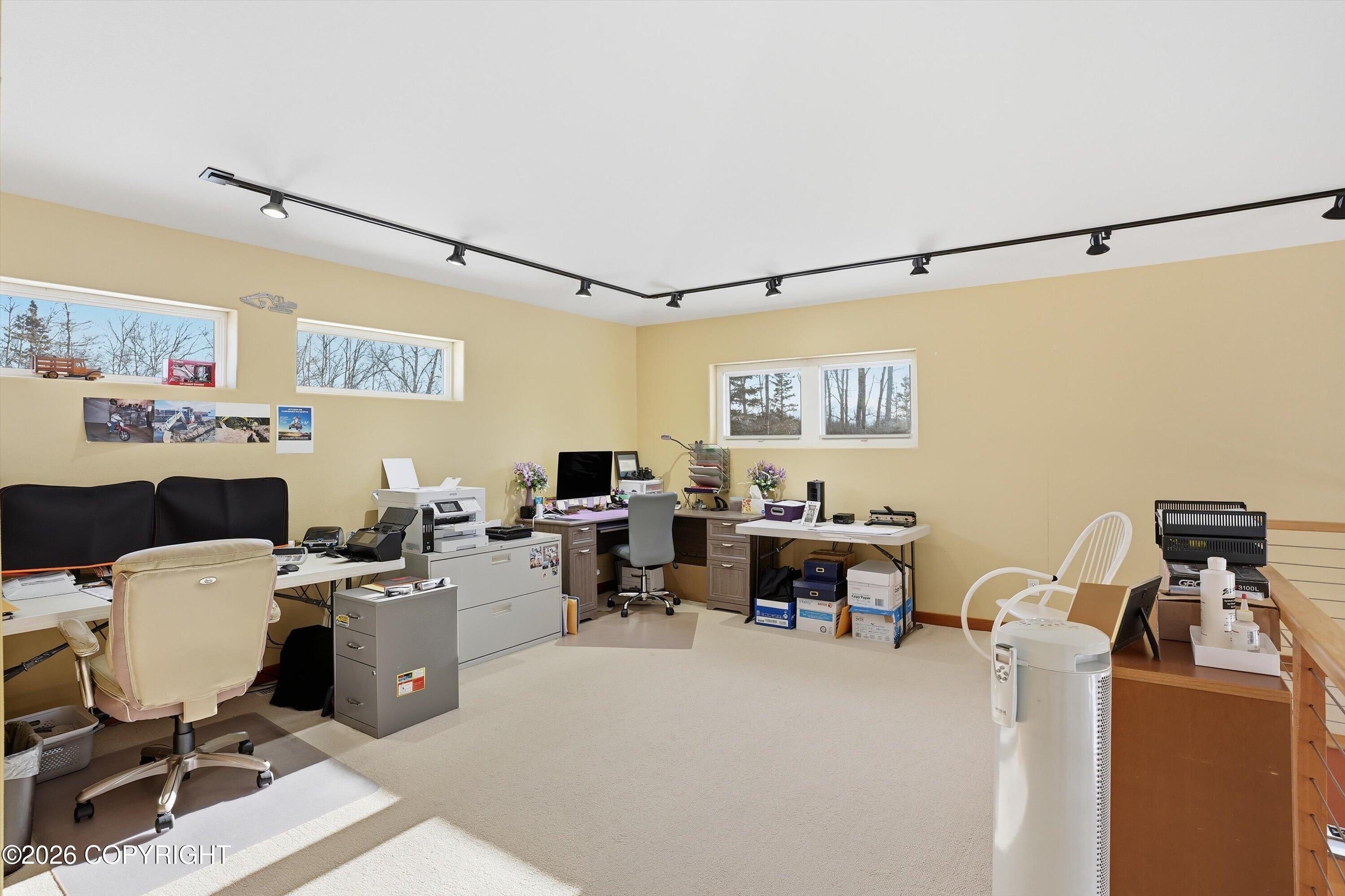 8115 N Highlander Loop