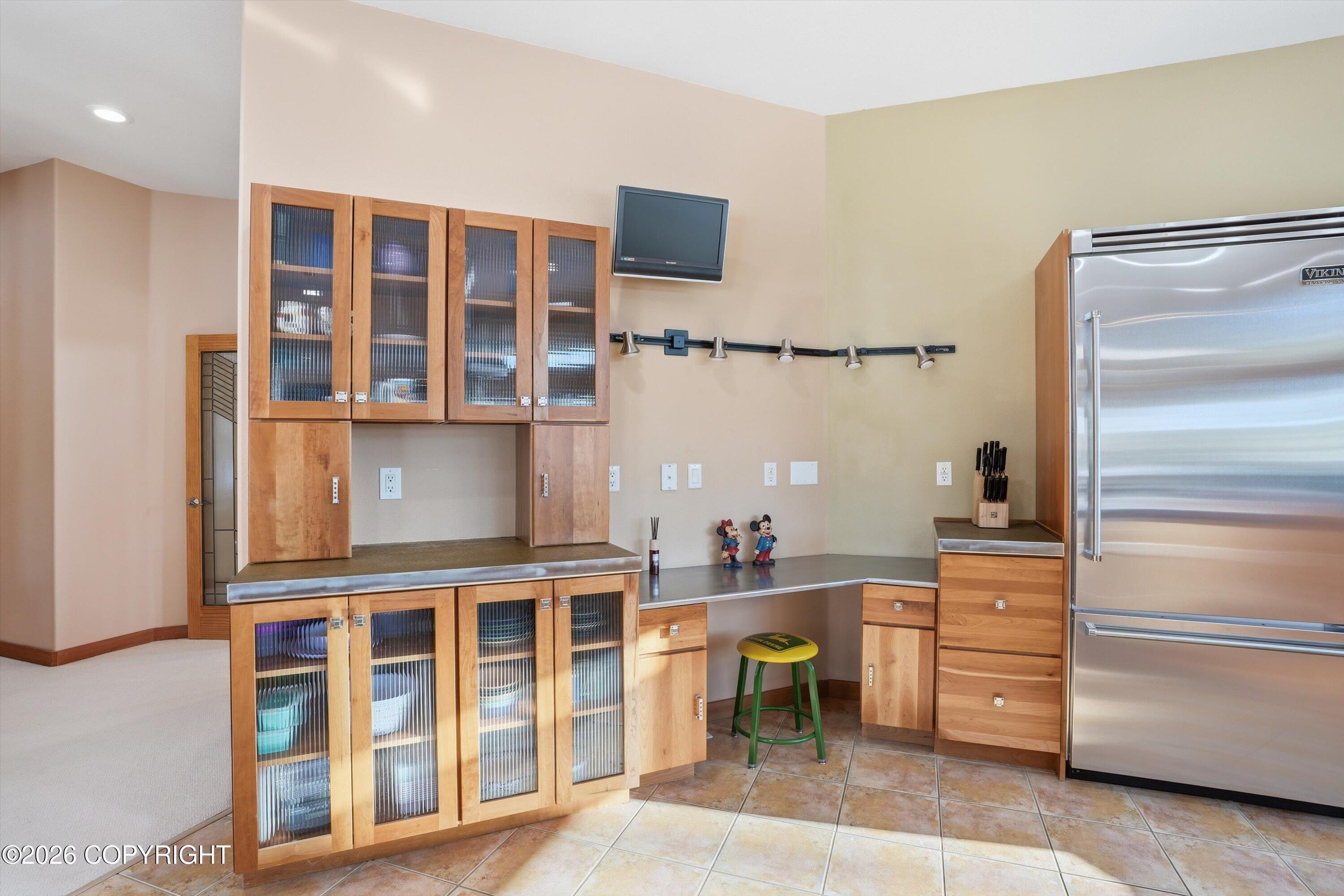 8115 N Highlander Loop