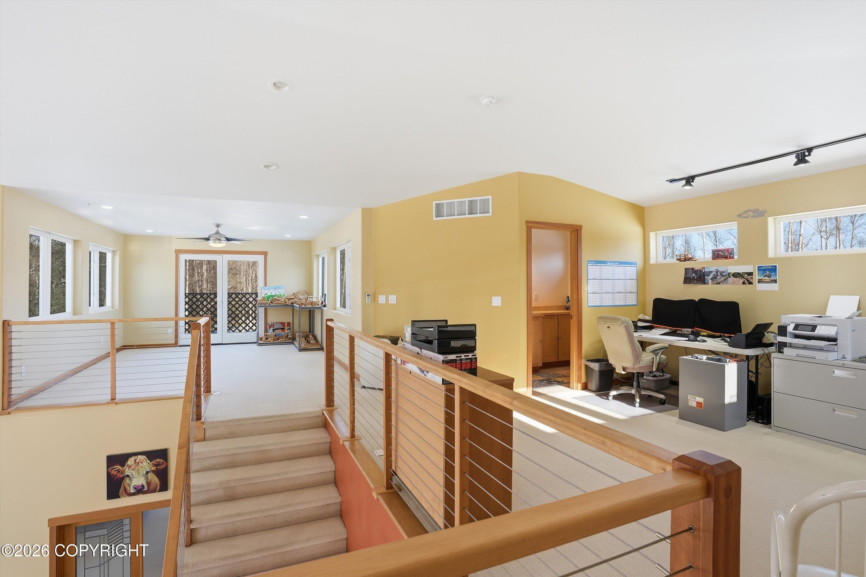 8115 N Highlander Loop