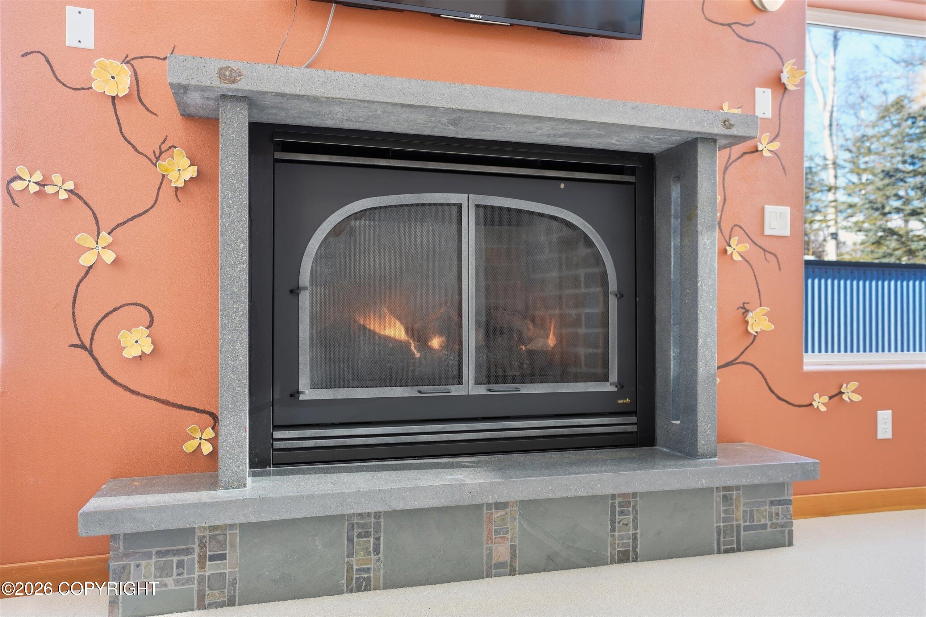 8115 N Highlander Loop