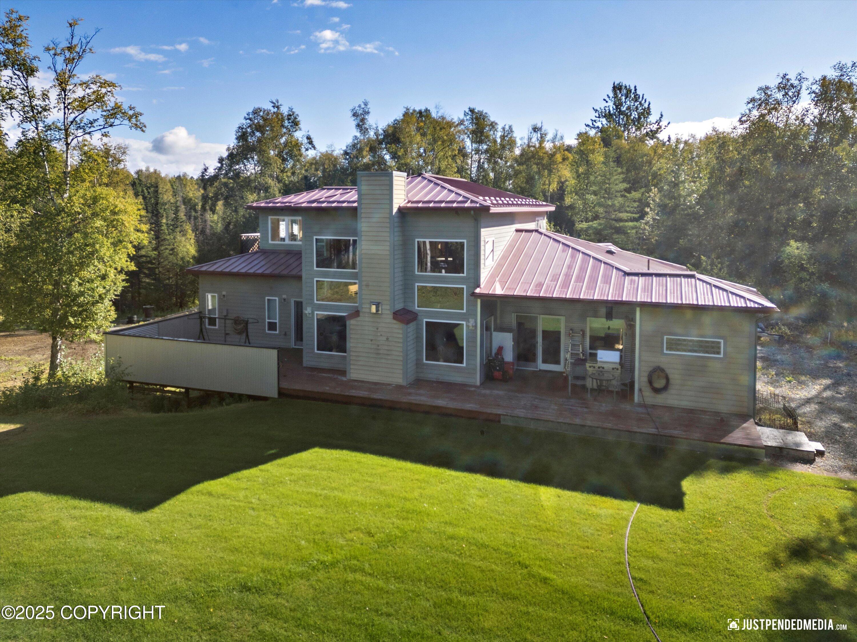 8115 N Highlander Loop