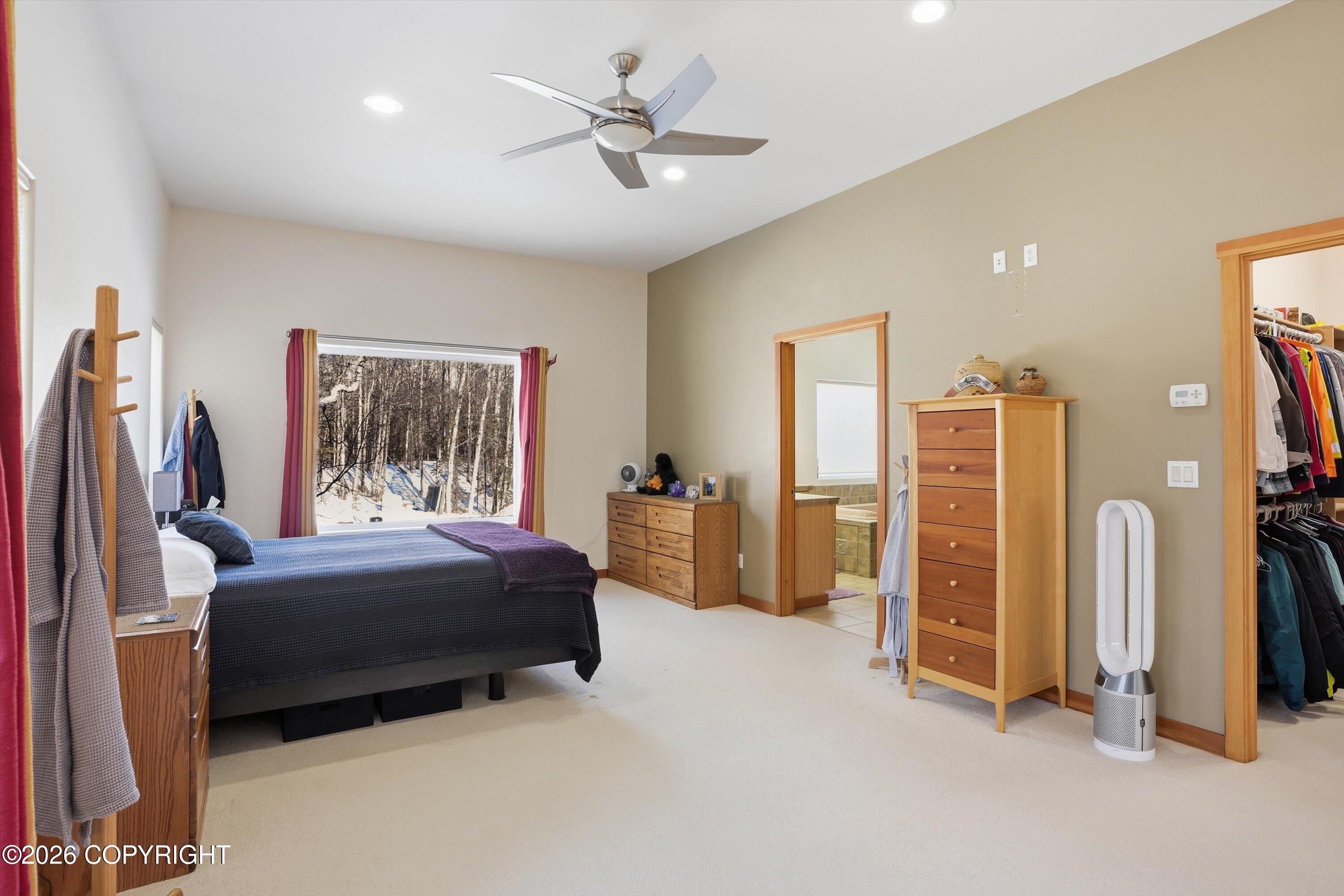 8115 N Highlander Loop