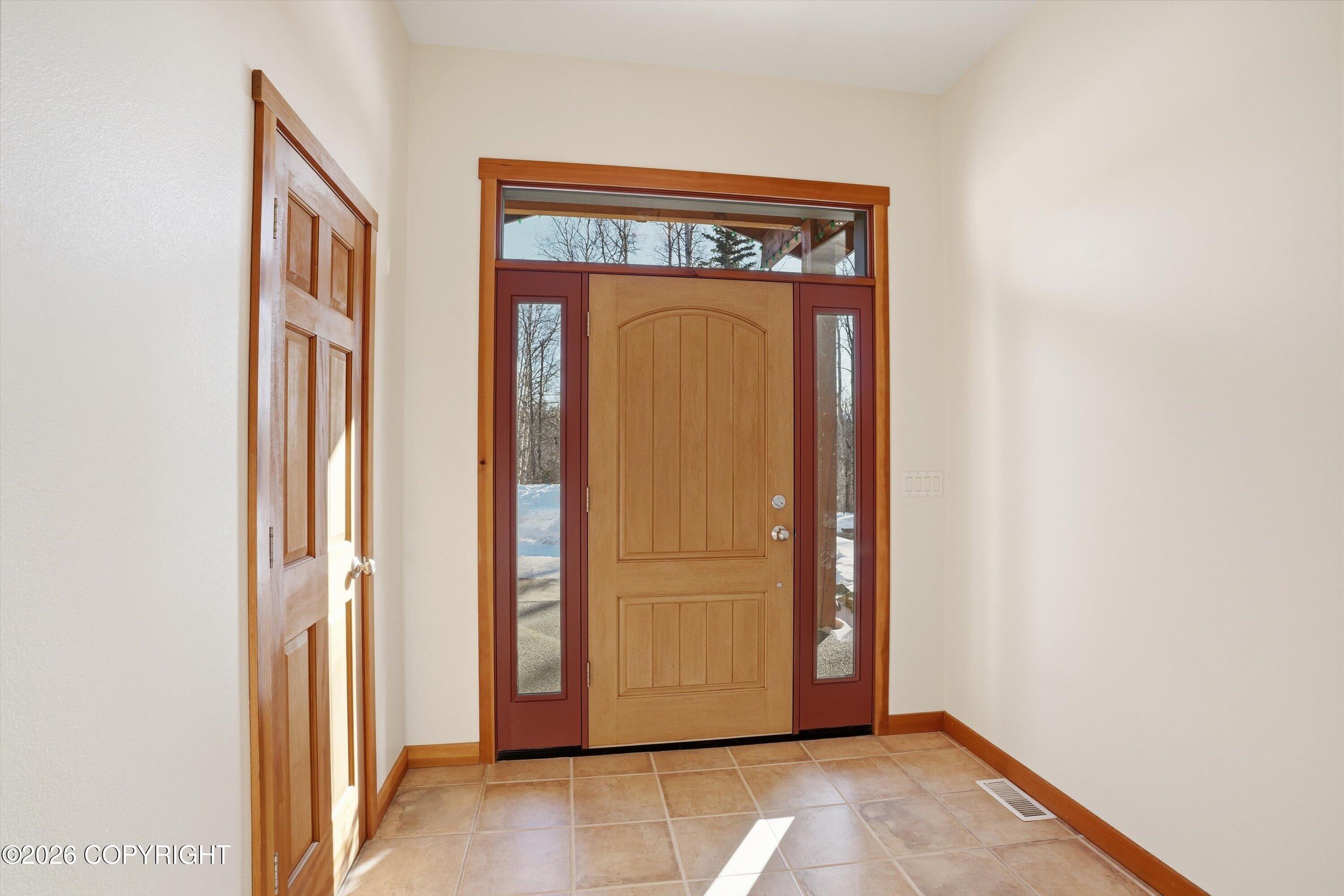 8115 N Highlander Loop