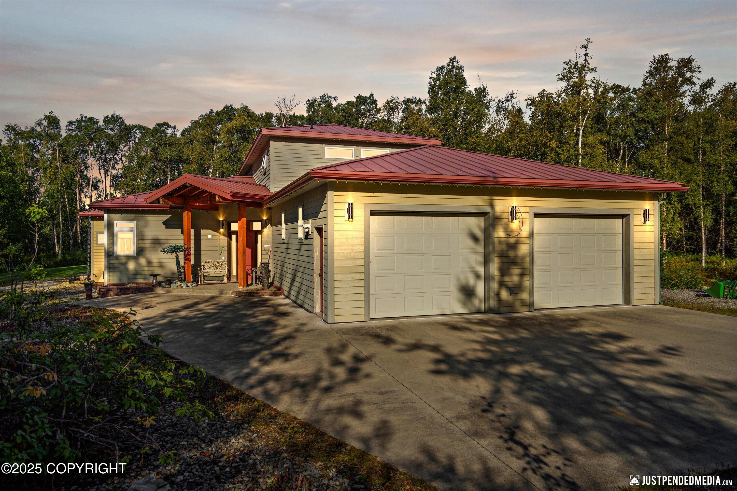 8115 N Highlander Loop