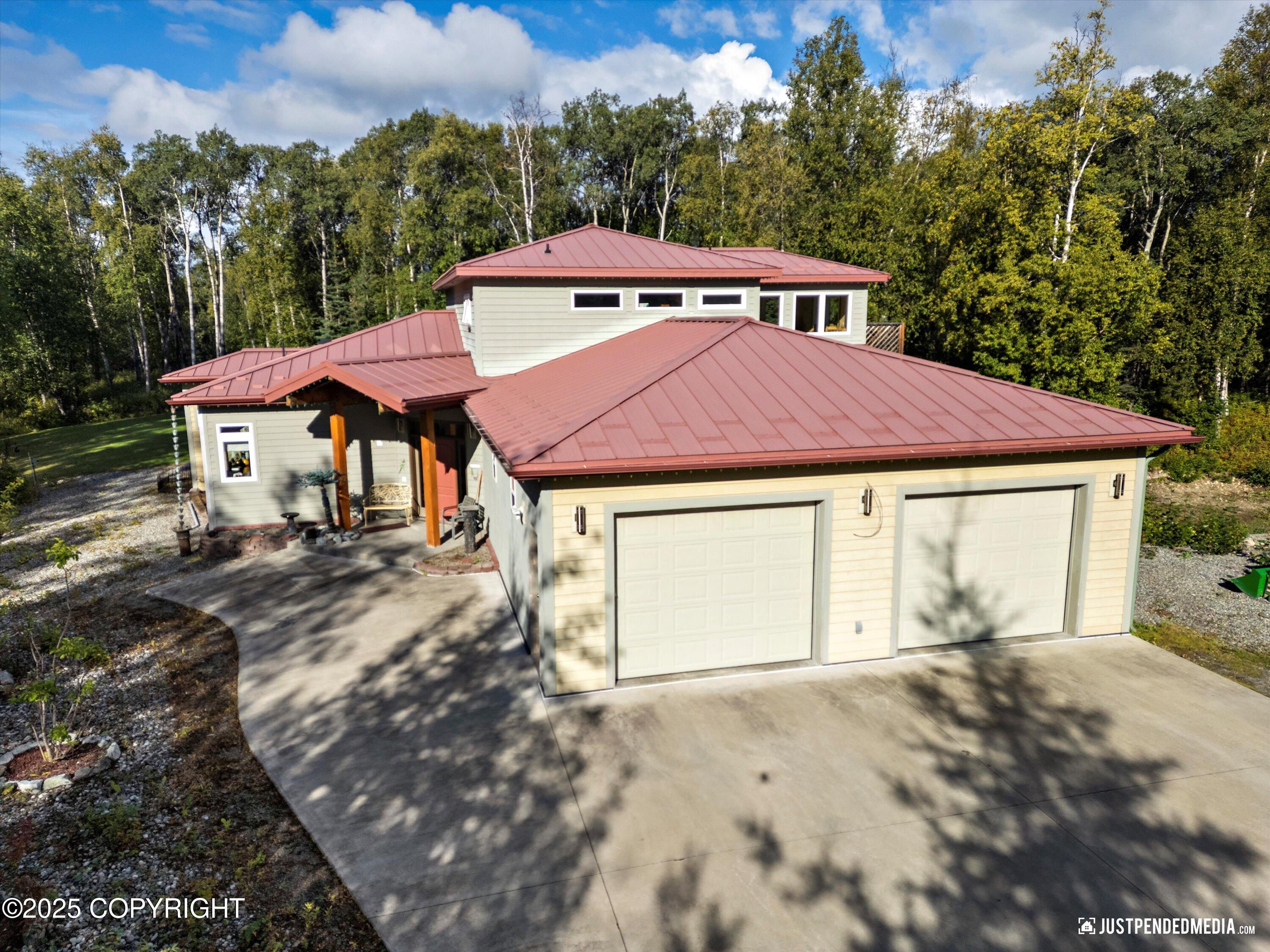 8115 N Highlander Loop