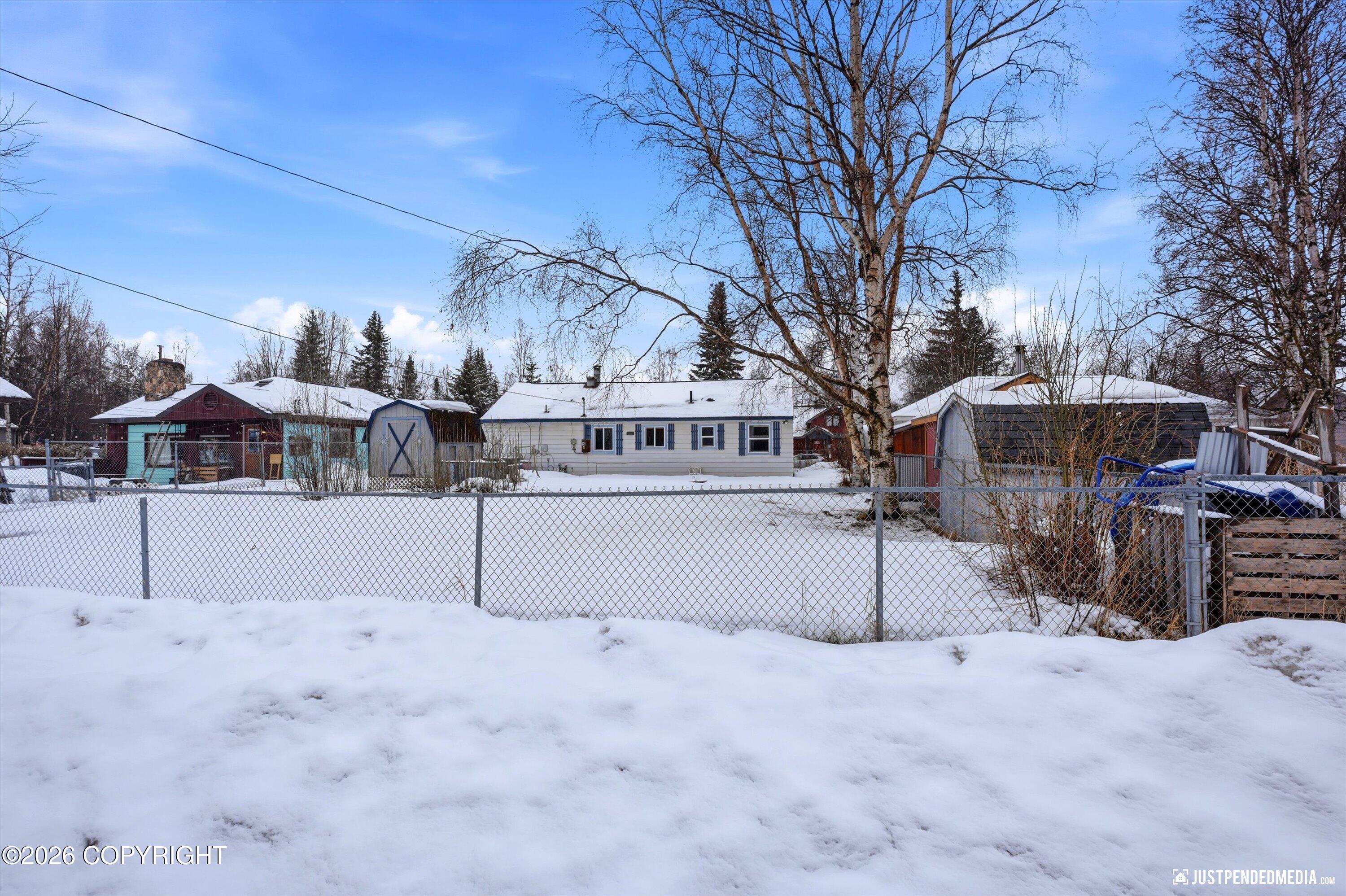 2631 Glenwood Street