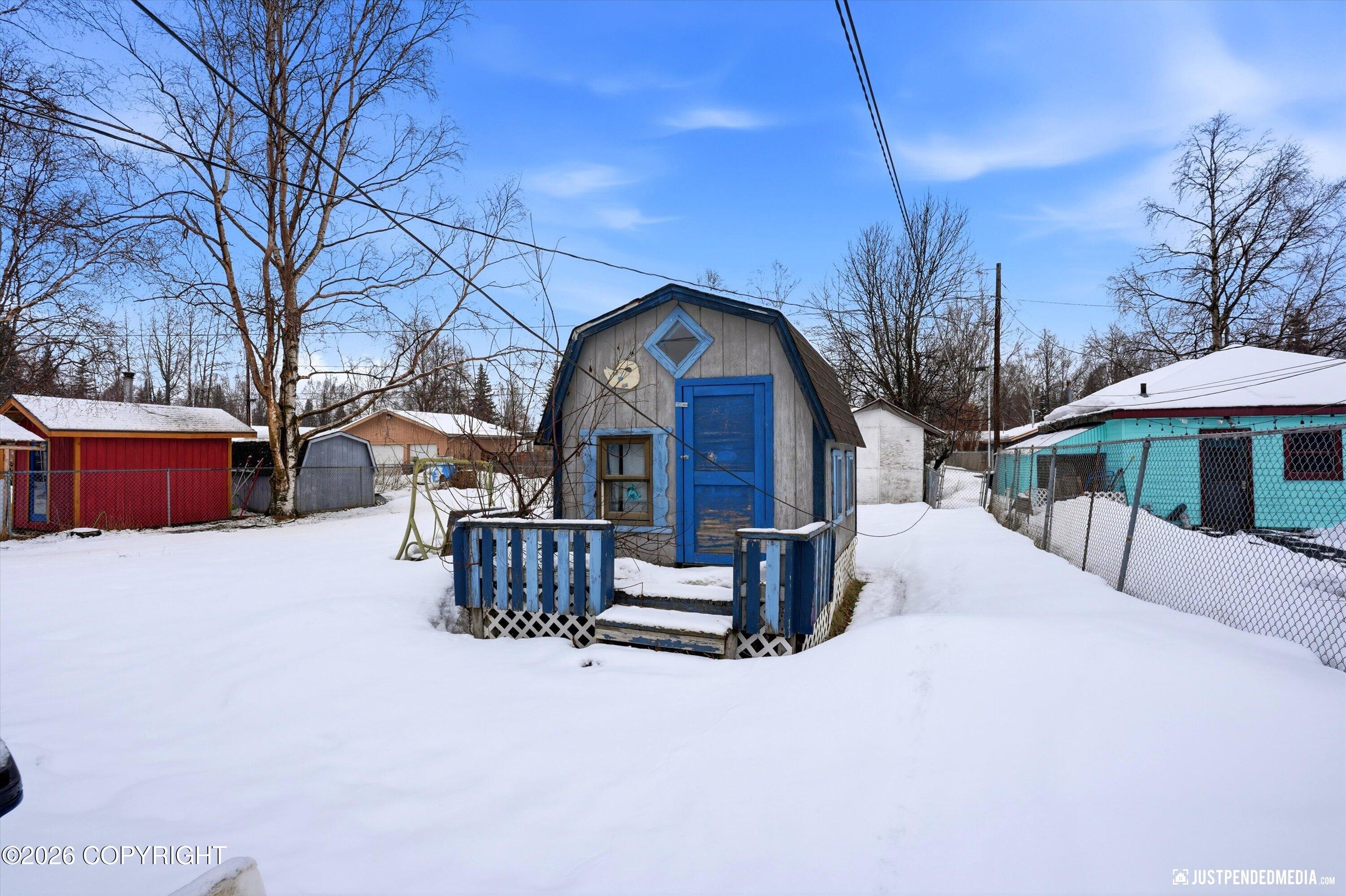 2631 Glenwood Street