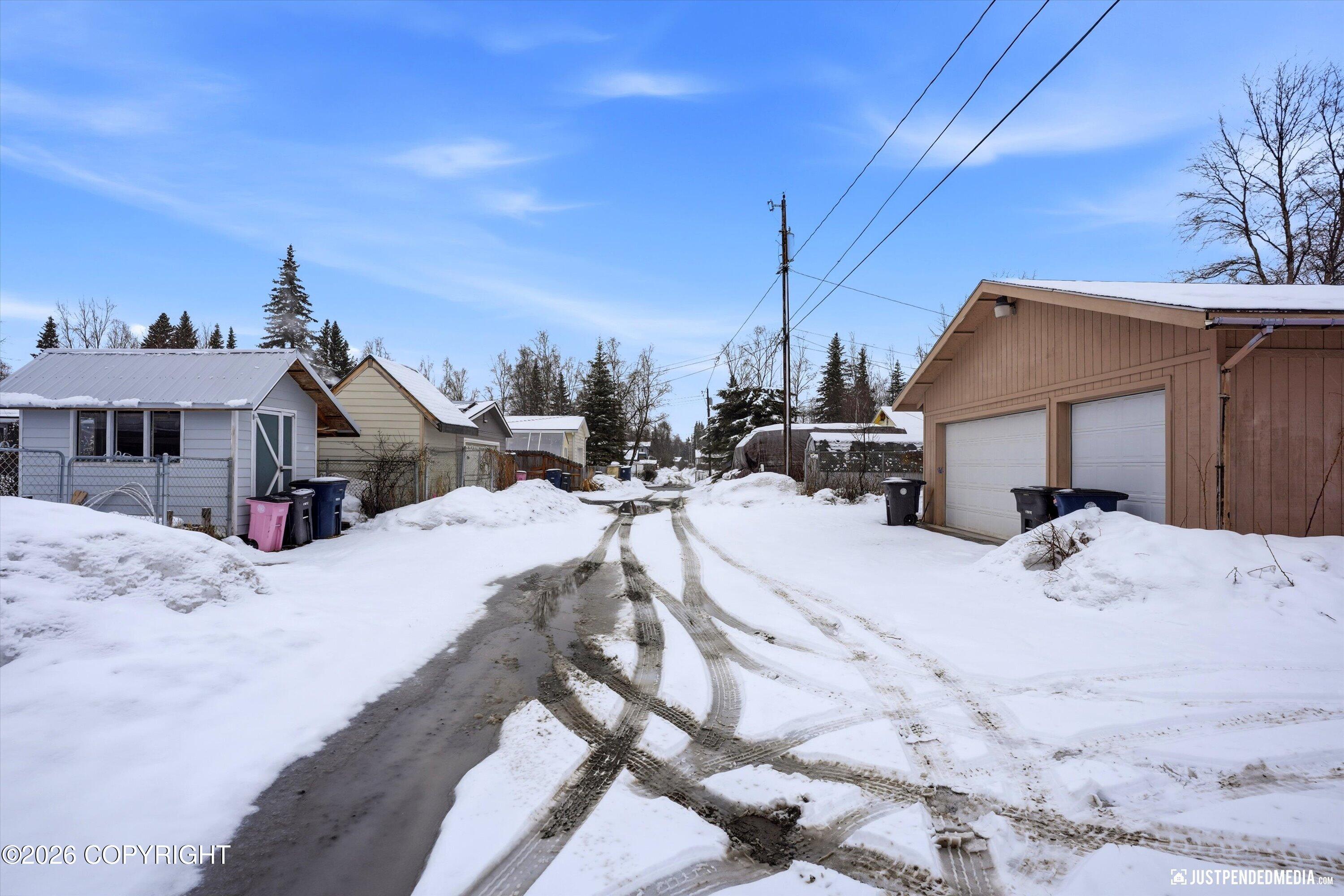 2631 Glenwood Street