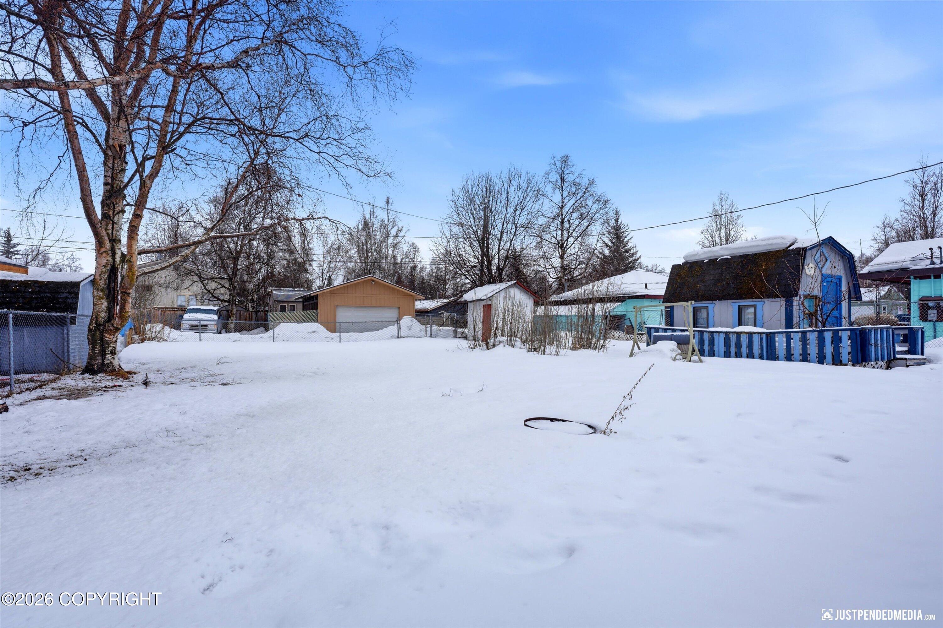 2631 Glenwood Street