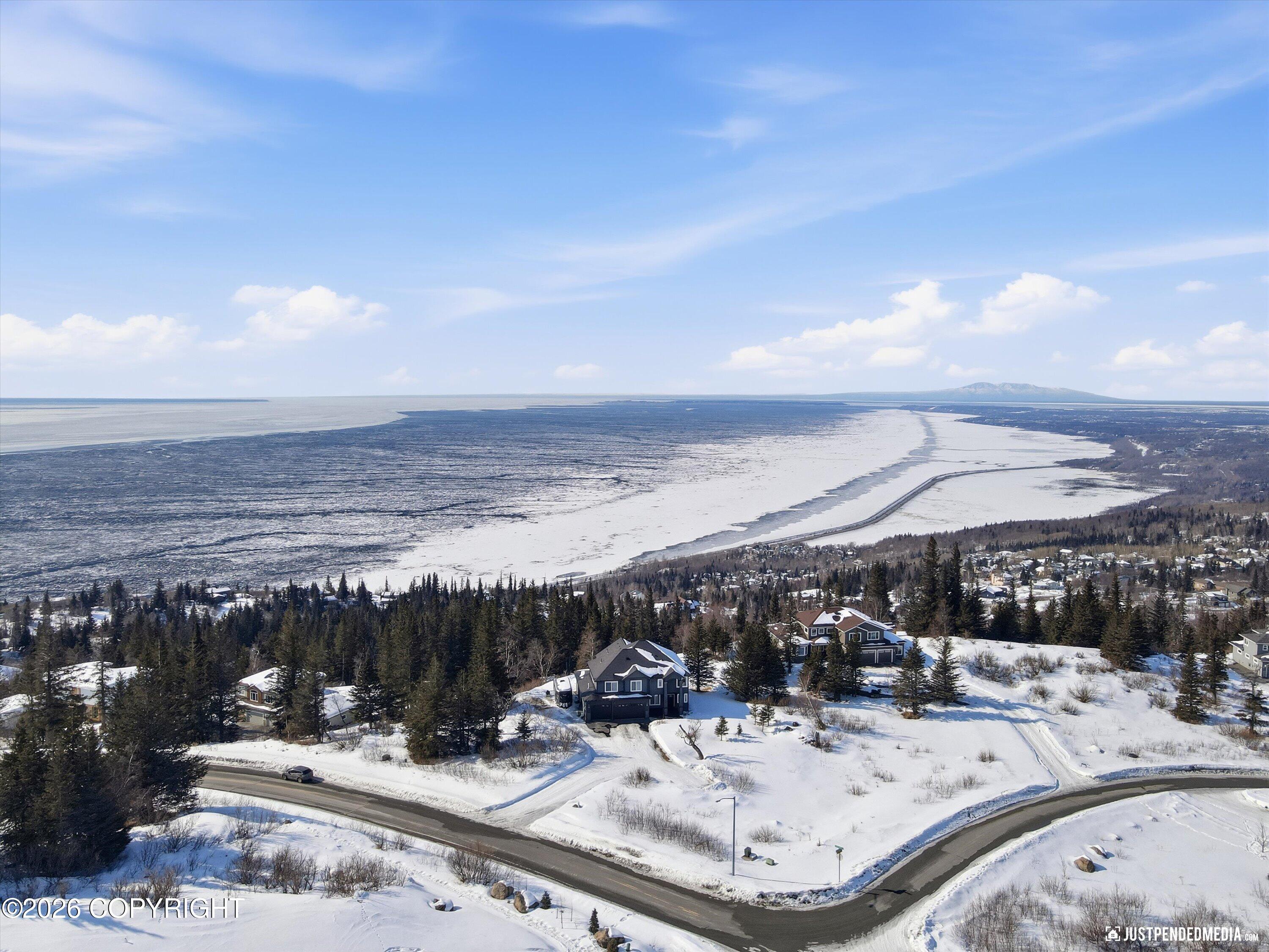 19296 Potter Highlands Drive