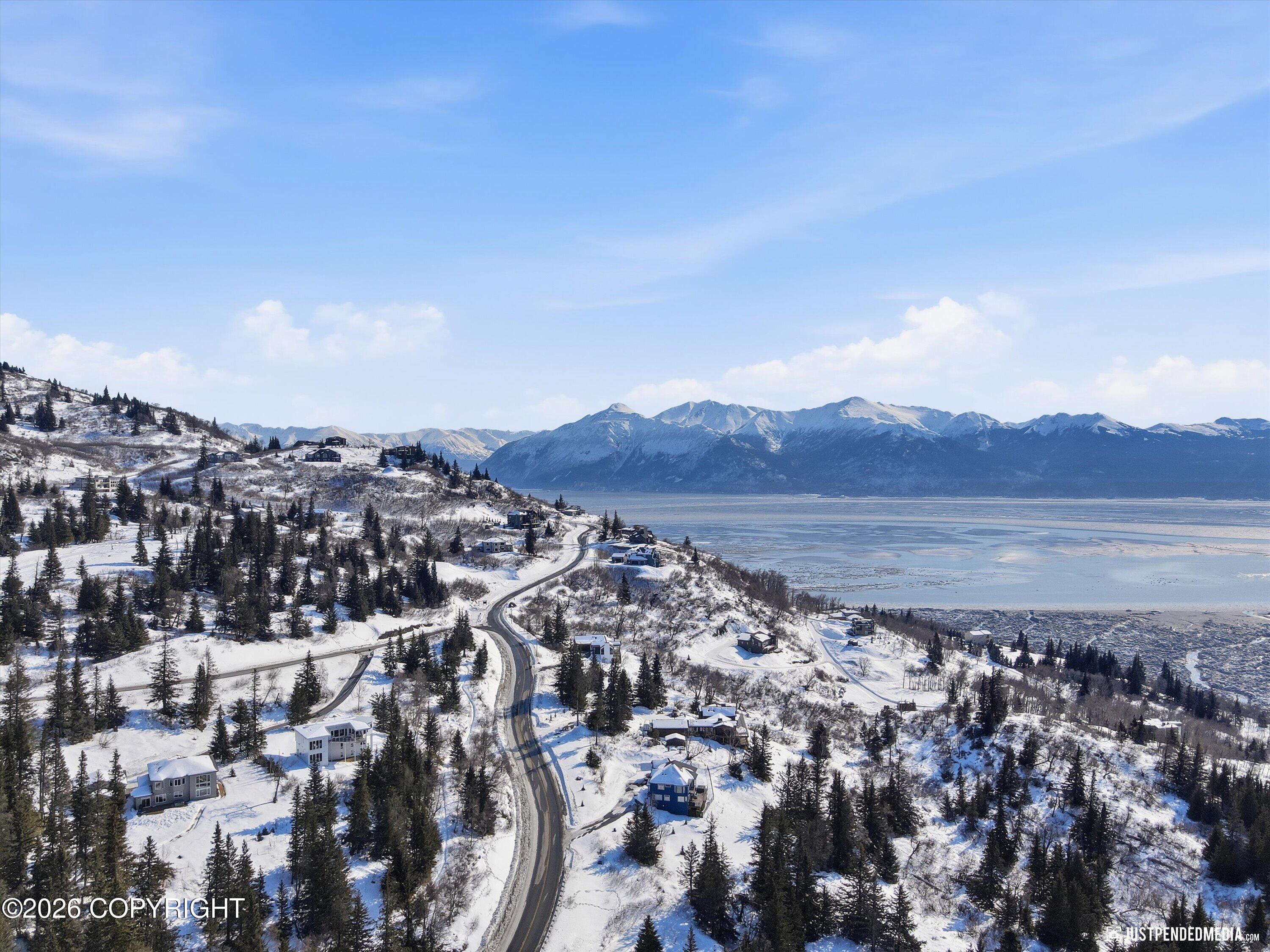 19296 Potter Highlands Drive