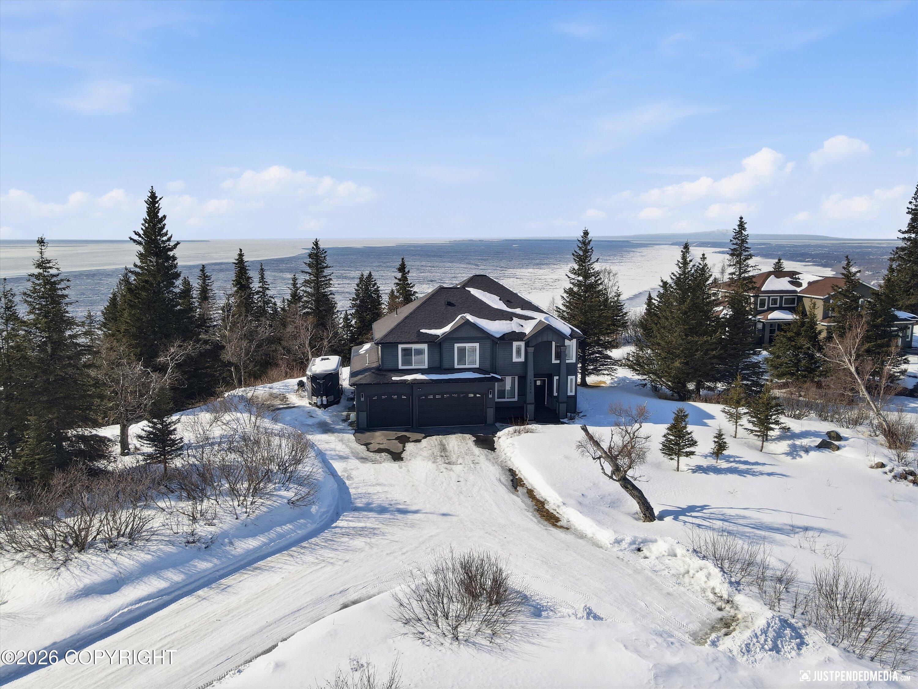 19296 Potter Highlands Drive