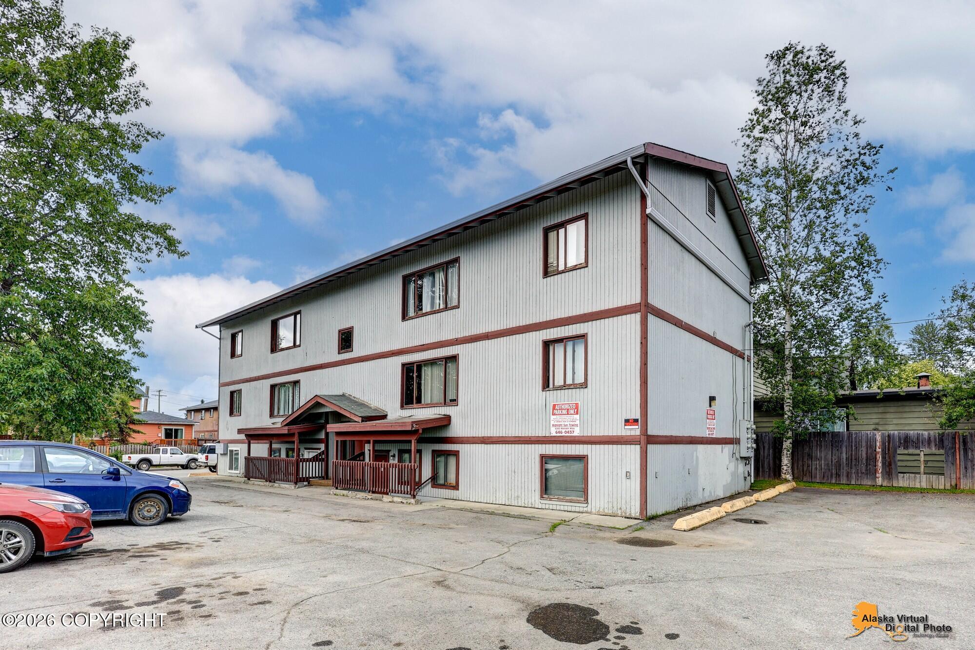 133 N Flower Street