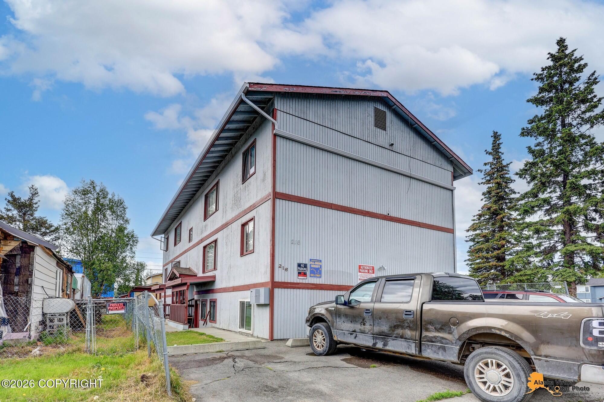 216 N Flower Street