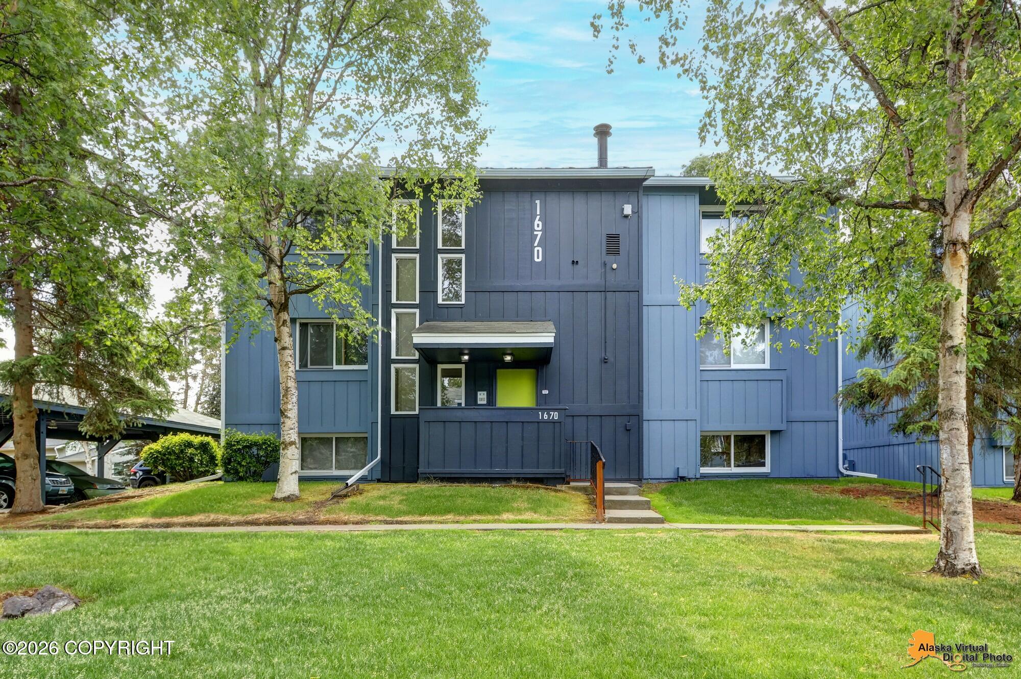 1670 Eastridge Drive # 302 Unit: #302